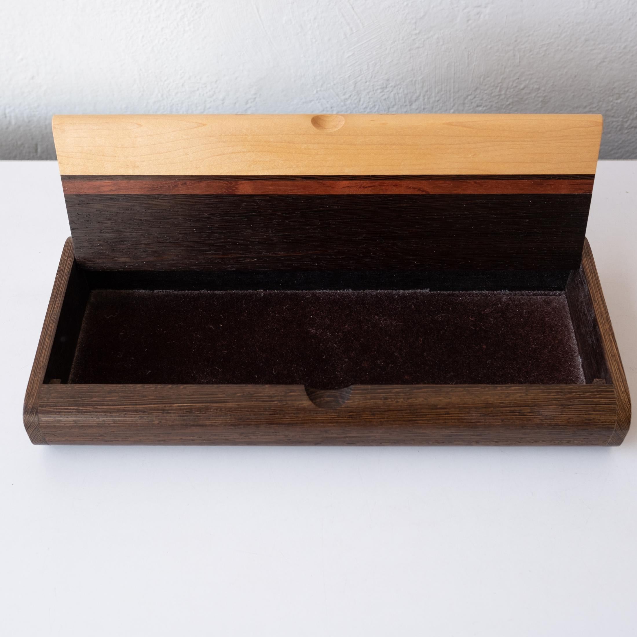 Mid-Century Modern Handcrafted Studio Mixed Exotic Wood Jewelry Box For Sale