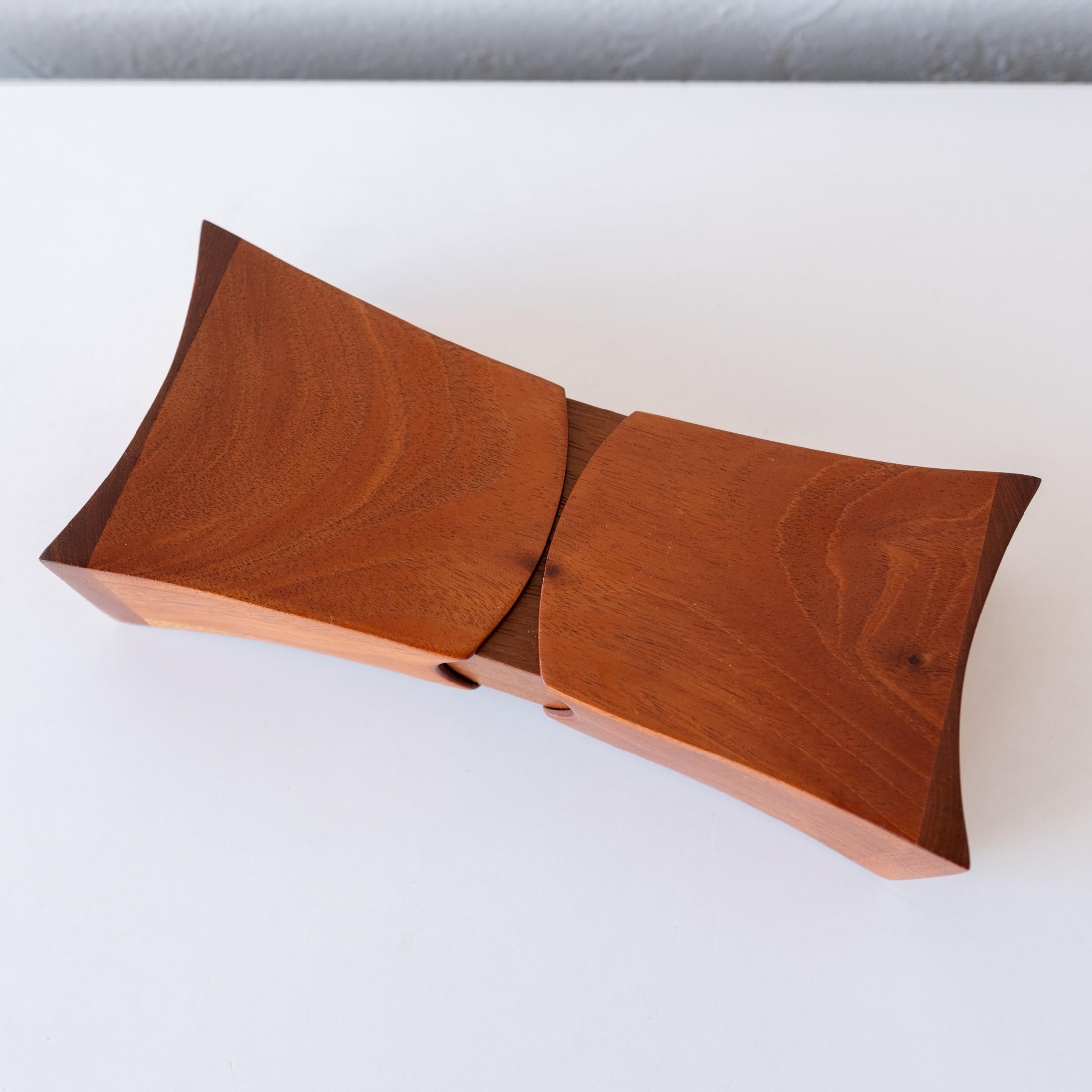 Handcrafted Studio Sculptural Wood Jewelry Ring Box 1970s 2