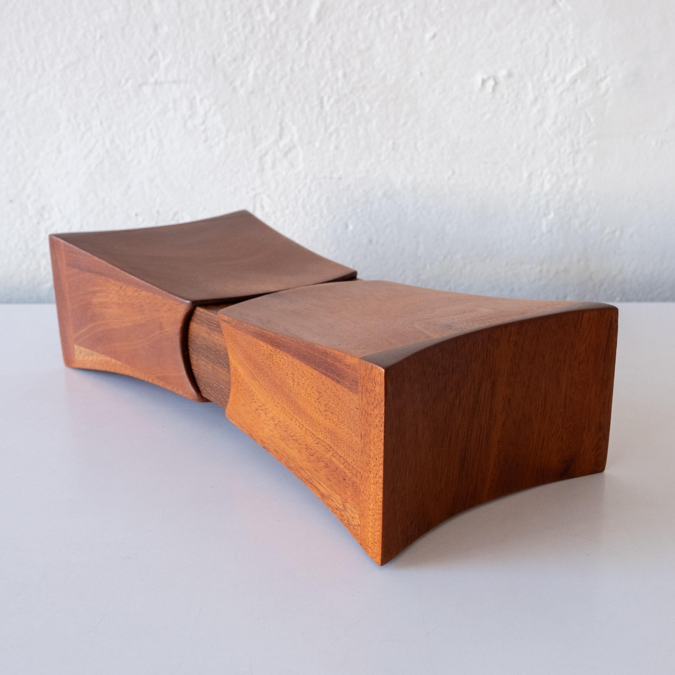 Handcrafted Studio Sculptural Wood Jewelry Ring Box 1970s 3