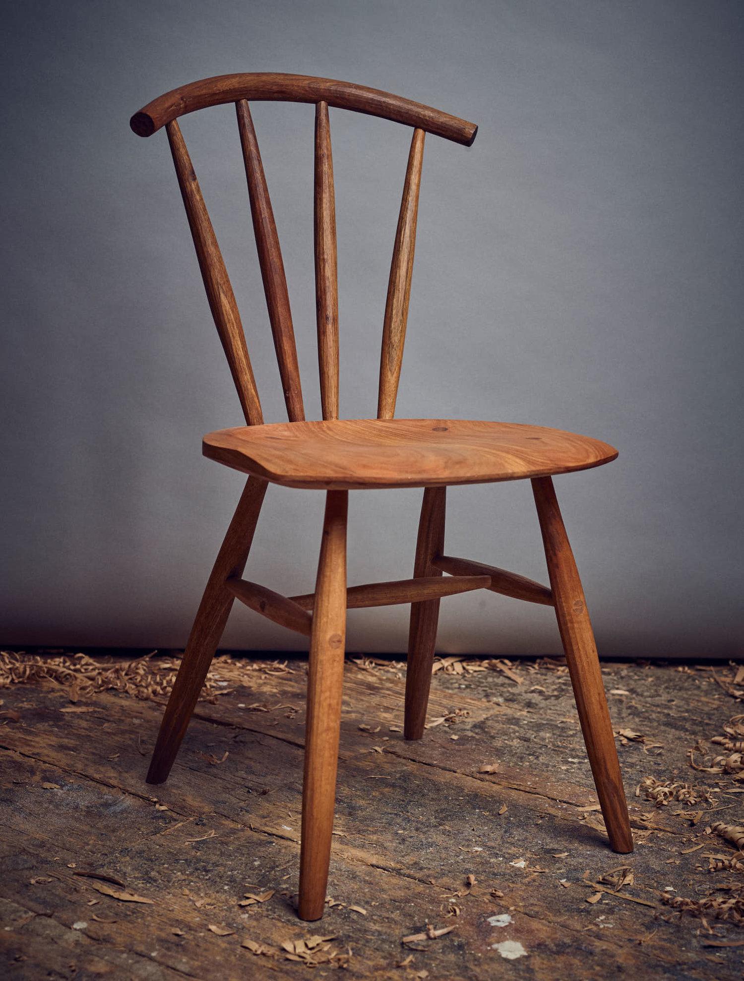 Made to order windsor chair by German Woodworker Fabian Fischer. Made in the tradition and quality of American Studio craftsmanship. The price reflects the Chair made in oak but can also be made in cherry and walnut for a 10% addition on the price