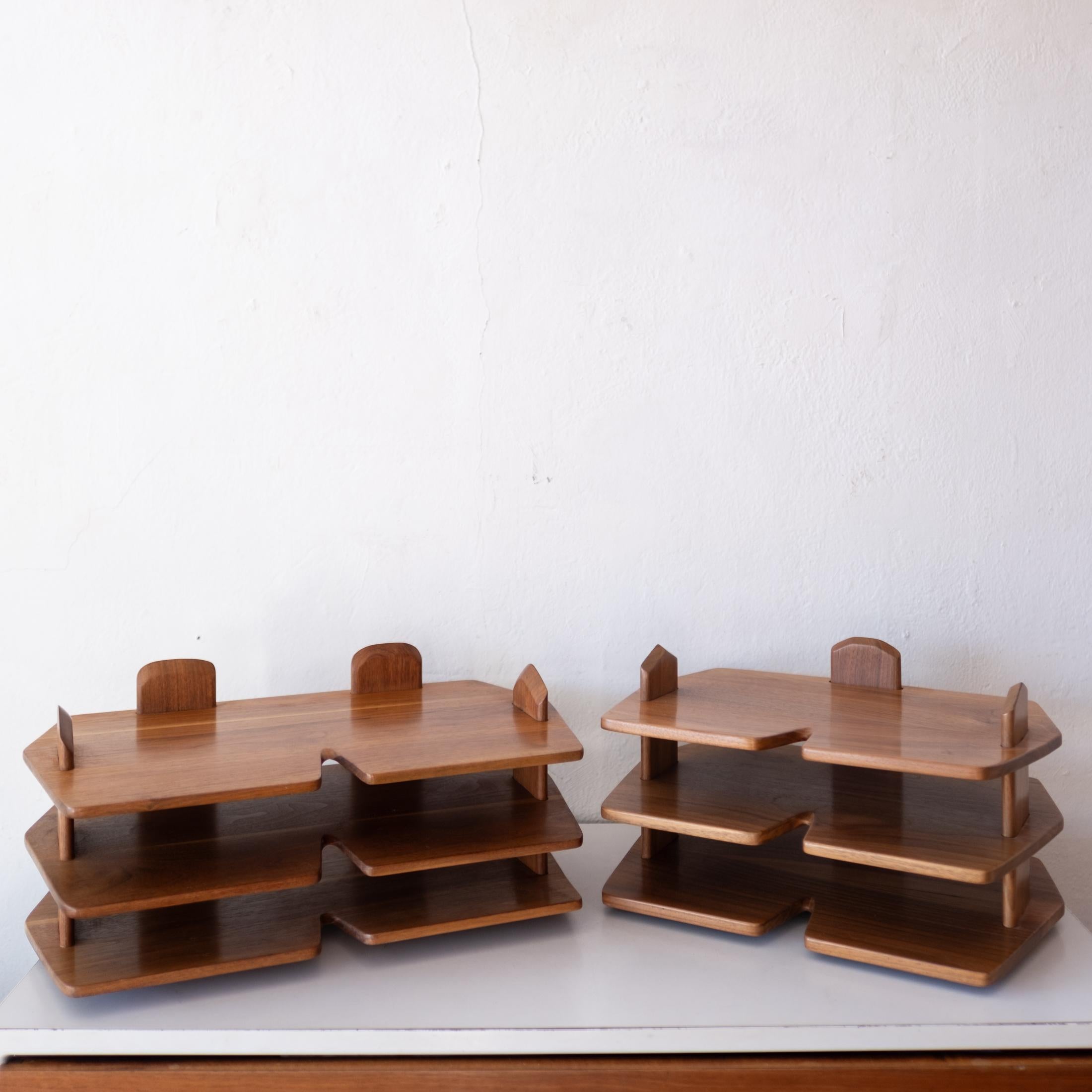Handcrafted Studio Wood Letter Trays von Appalachian Artist Kelly Mehler (Organische Moderne) im Angebot