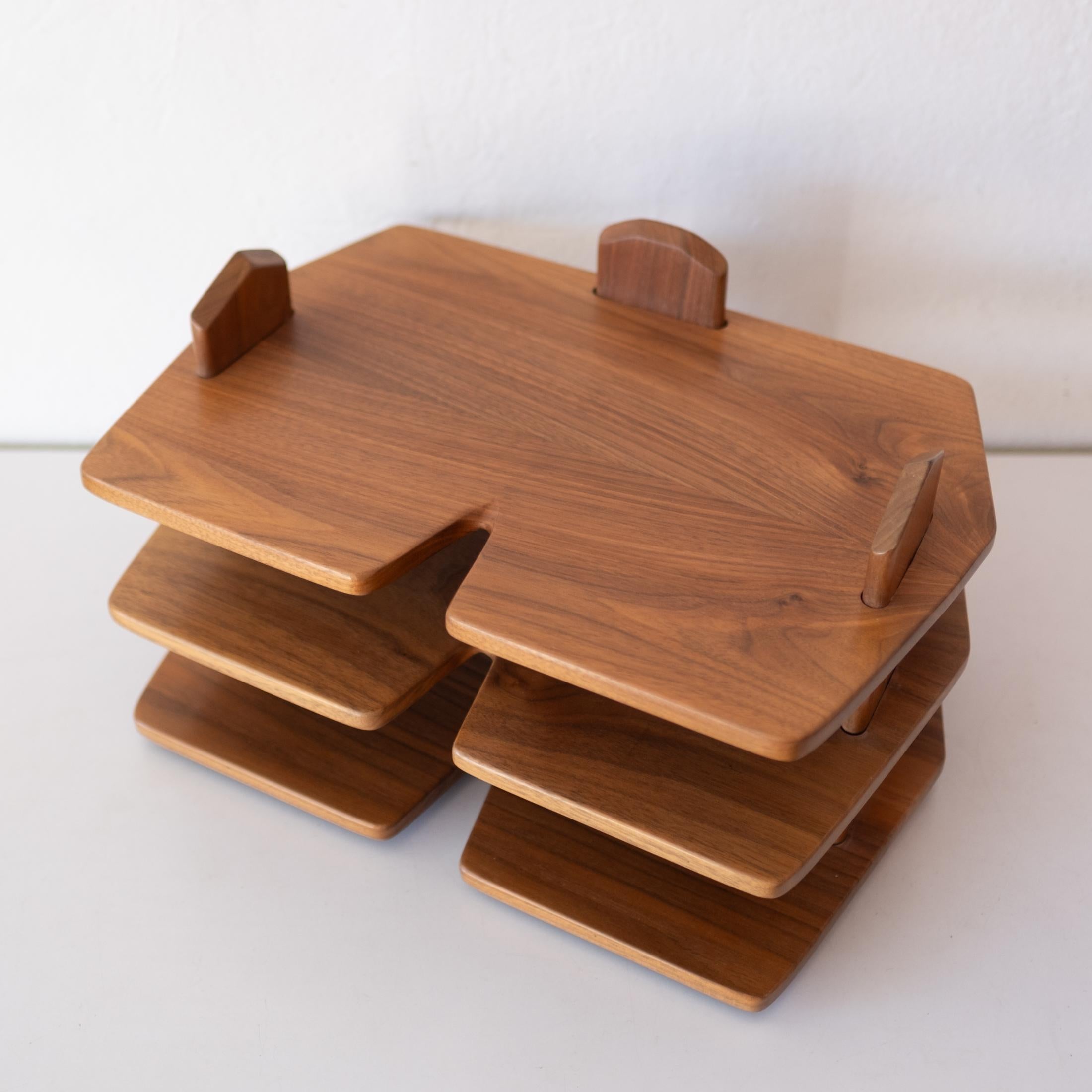Handcrafted Studio Wood Letter Trays von Appalachian Artist Kelly Mehler im Angebot 1