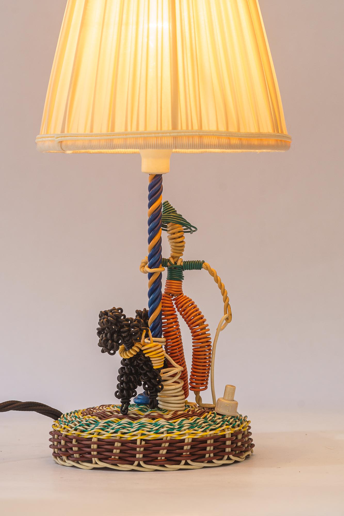 Handcrafted Tischlampe aus Draht wien um 1960s im Angebot 2