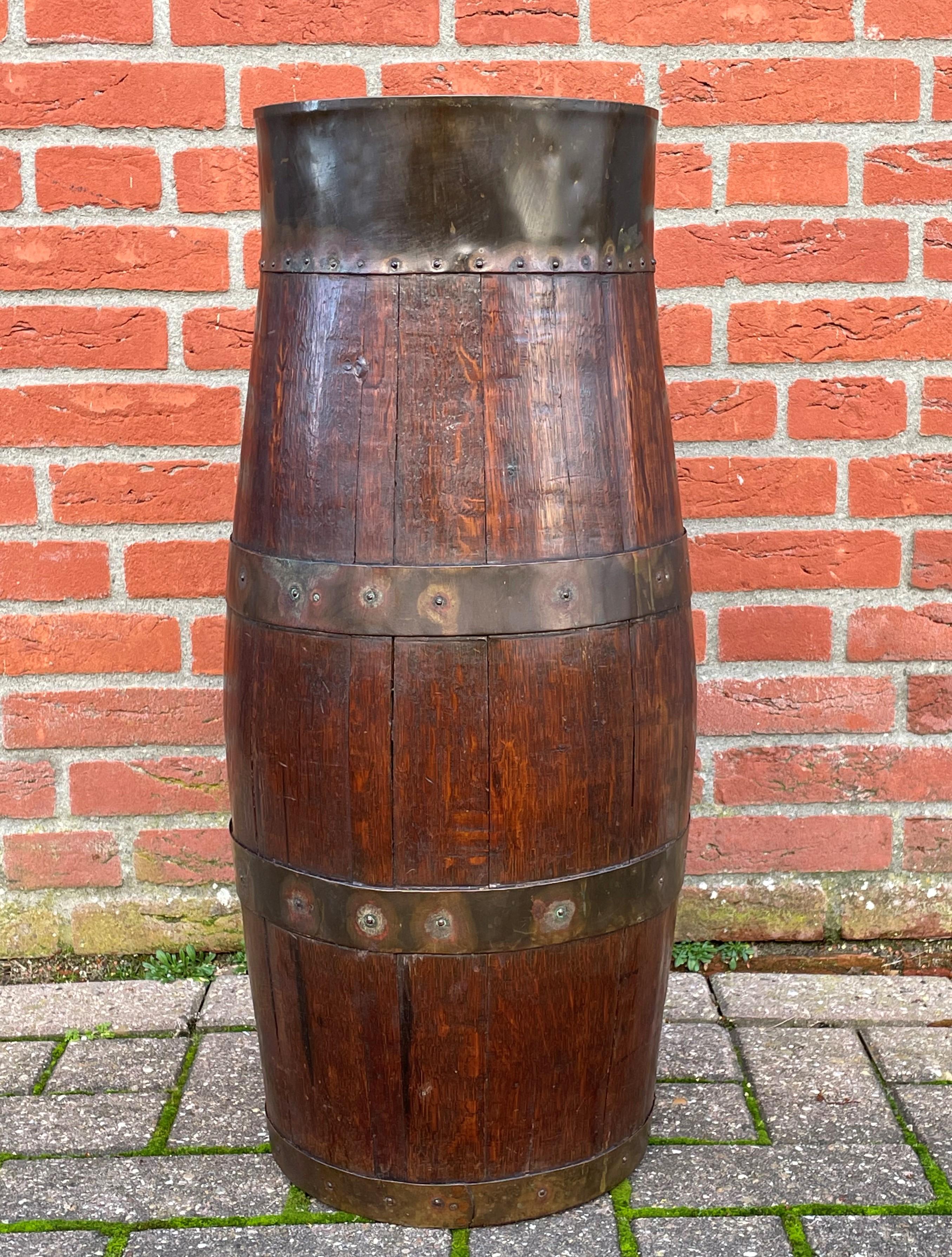 Handcrafted Tallest Antique Oak & Brass Barrel Design Umbrella and Stick Stand For Sale 3