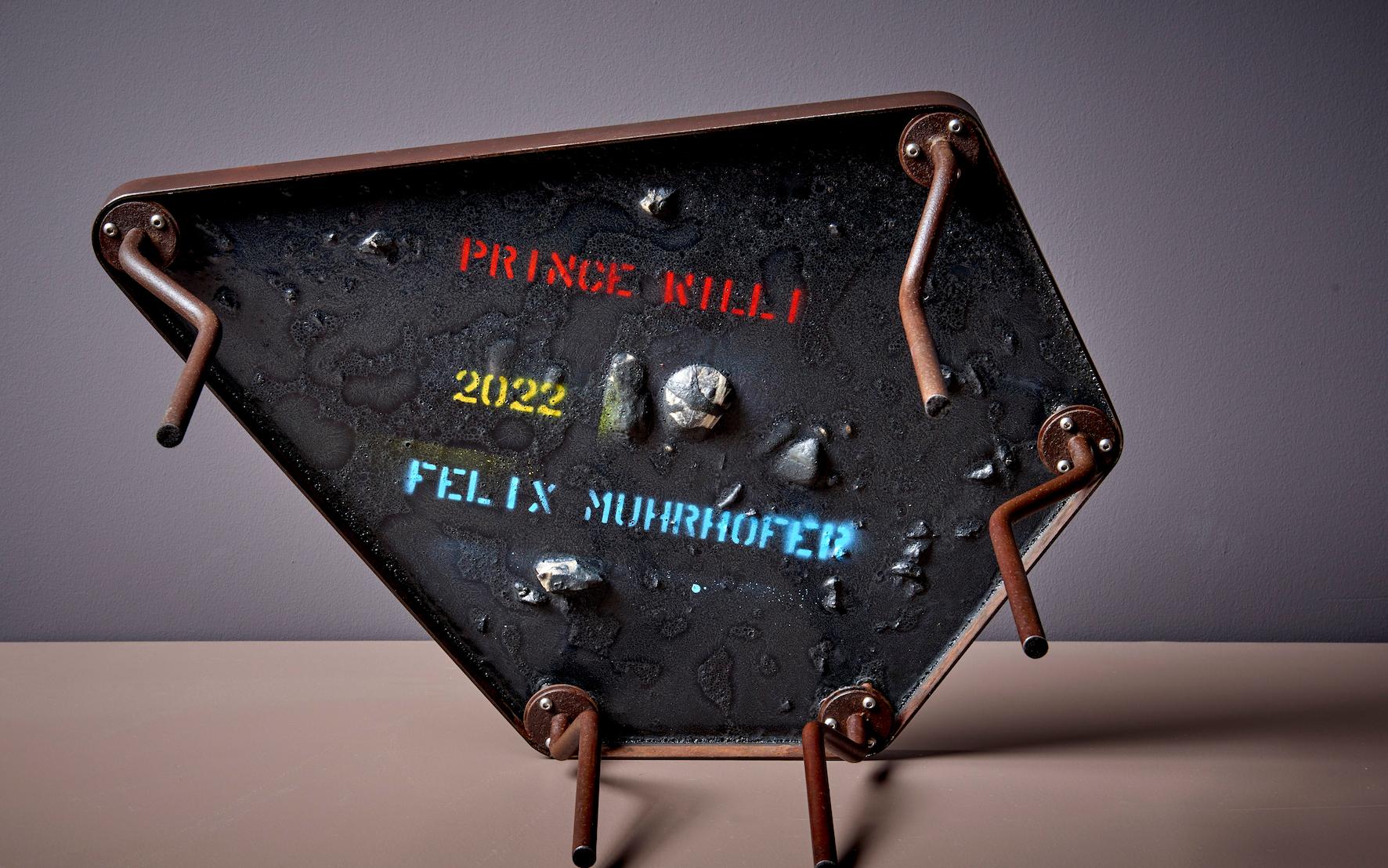 Handgefertigter Terrazzo-Couchtisch „Prince Willi“ von Felix Muhrhofer  (21. Jahrhundert und zeitgenössisch) im Angebot