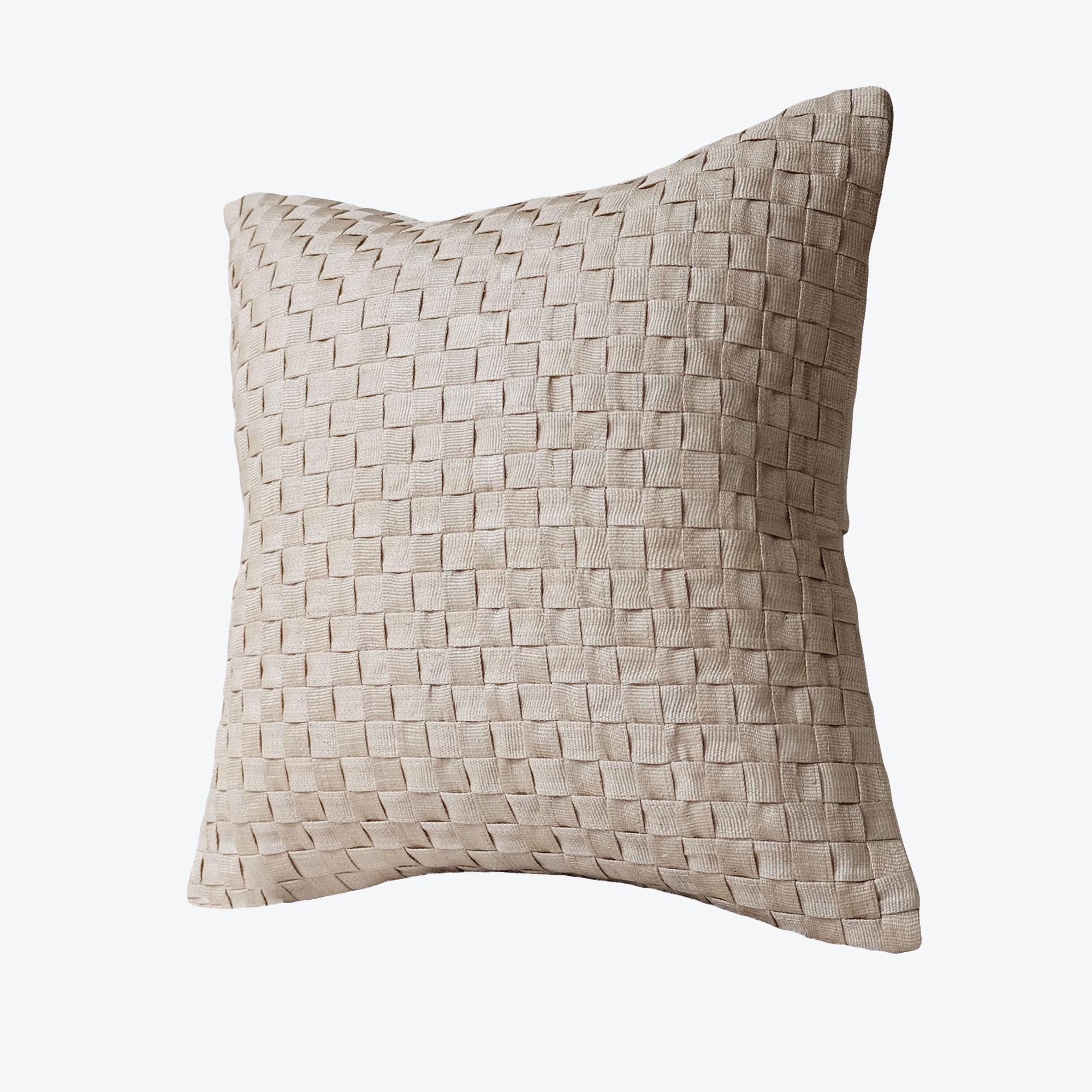 Handcrafted cushion cover made with naturally dyed and delicately woven T’nalak cloth from Abaca fibres and fastened with coconut shell buttons
Colour: light sand

Measures 50 x 50 cm
19.7 x 19.7in
Recommended cushion filler: 61 x 61 cm / 24 x