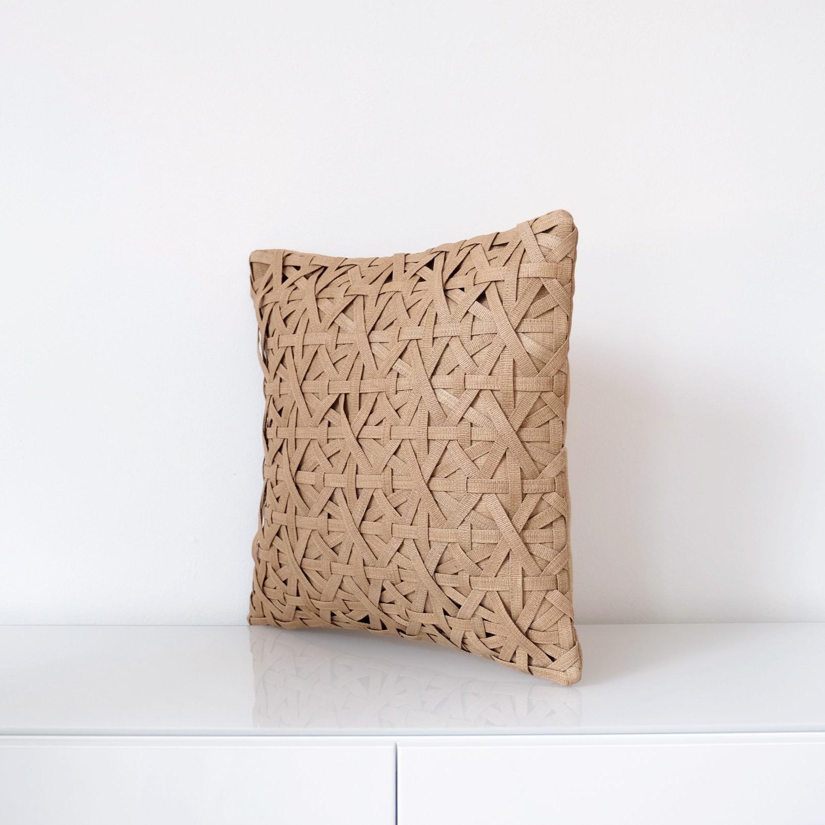Handcrafted cushion cover made with naturally dyed and delicately woven T’nalak cloth from Abaca fibres and fastened with coconut shell buttons
Colour: light sand and oatmeal

Measures 45 x 45 cm
17.7? x 17.7?
Recommended cushion filler: 56 x