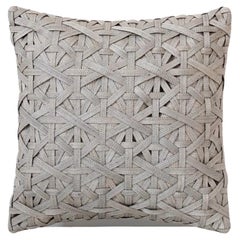 T'nalak - Petit coussin tissé à la main en gris clair avec diamants