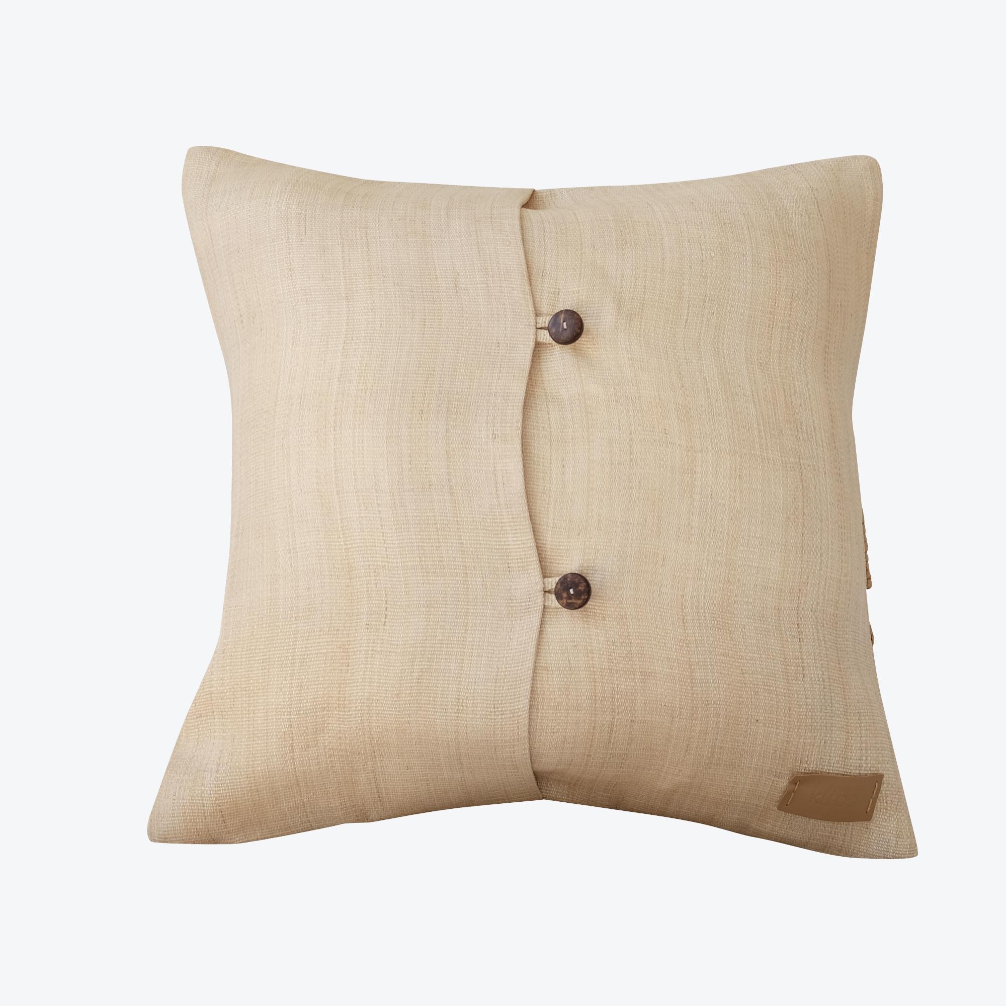 Philippin Couverture de coussin perlée T'nalak, fabriquée à la main, 45 x 45 cm en vente
