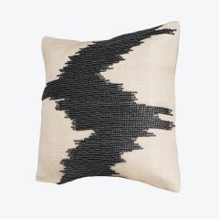 Housse de coussin T'nalak en perles et vagues, fabriquée à la main, en noir