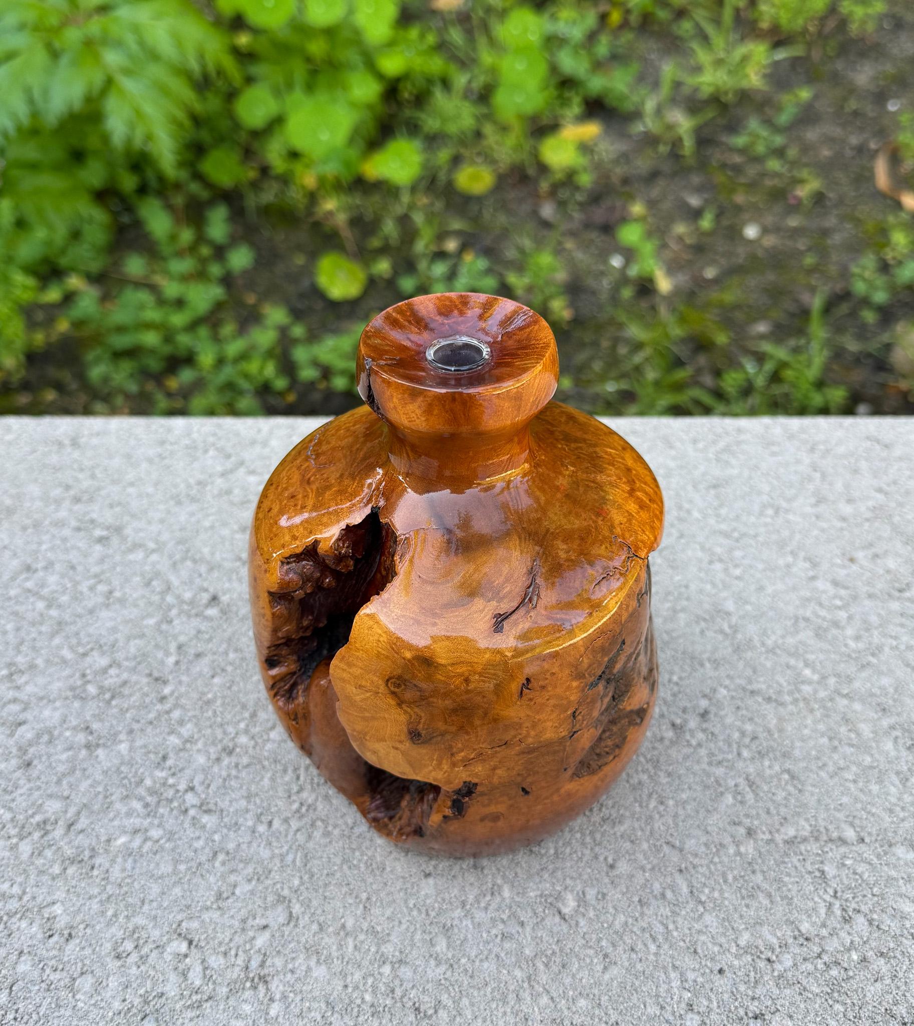 Vaso in legno di radica tornito lavorato a mano, 20° secolo in vendita 4