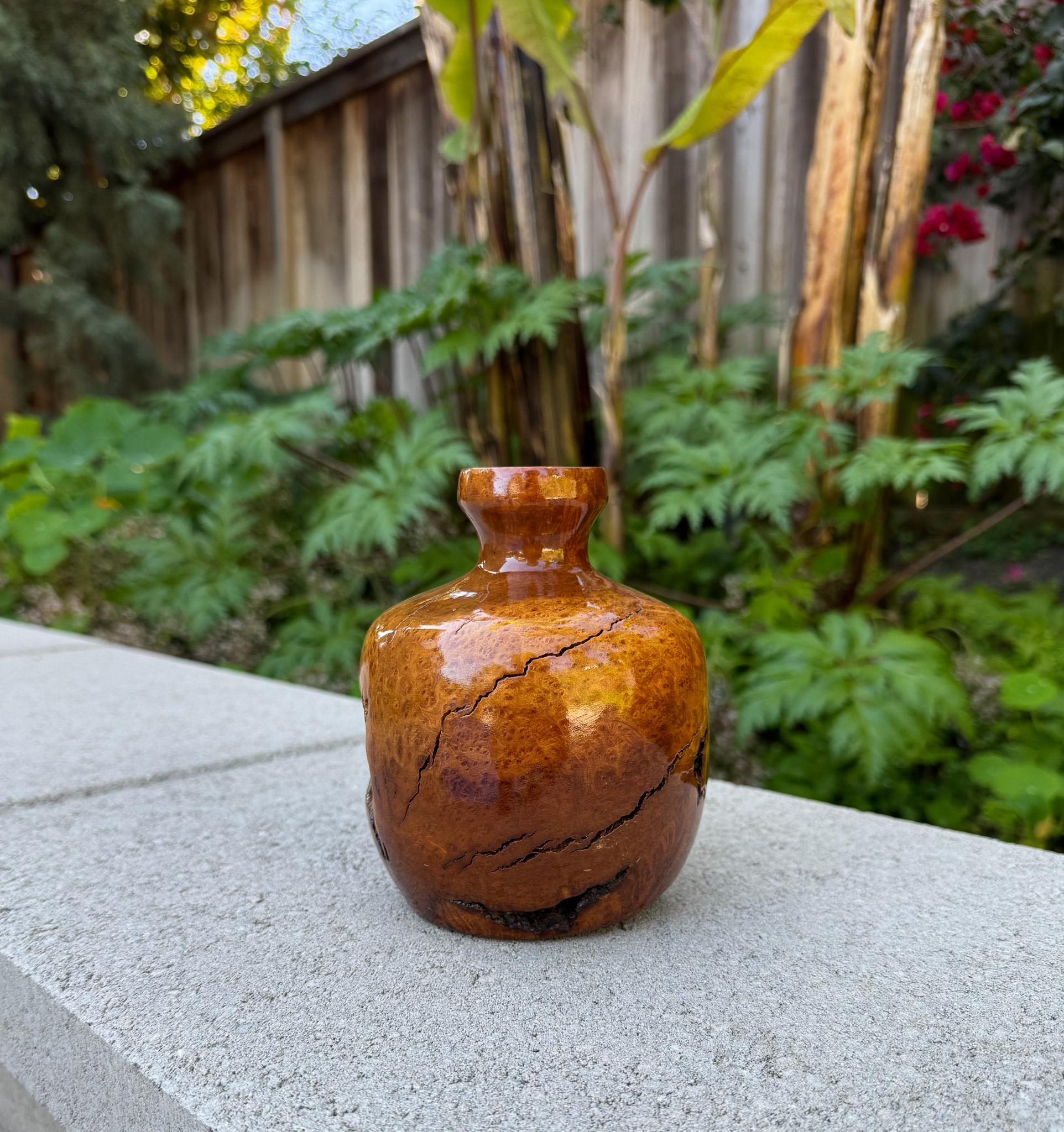 Vaso in legno di radica tornito lavorato a mano, 20° secolo in vendita 8