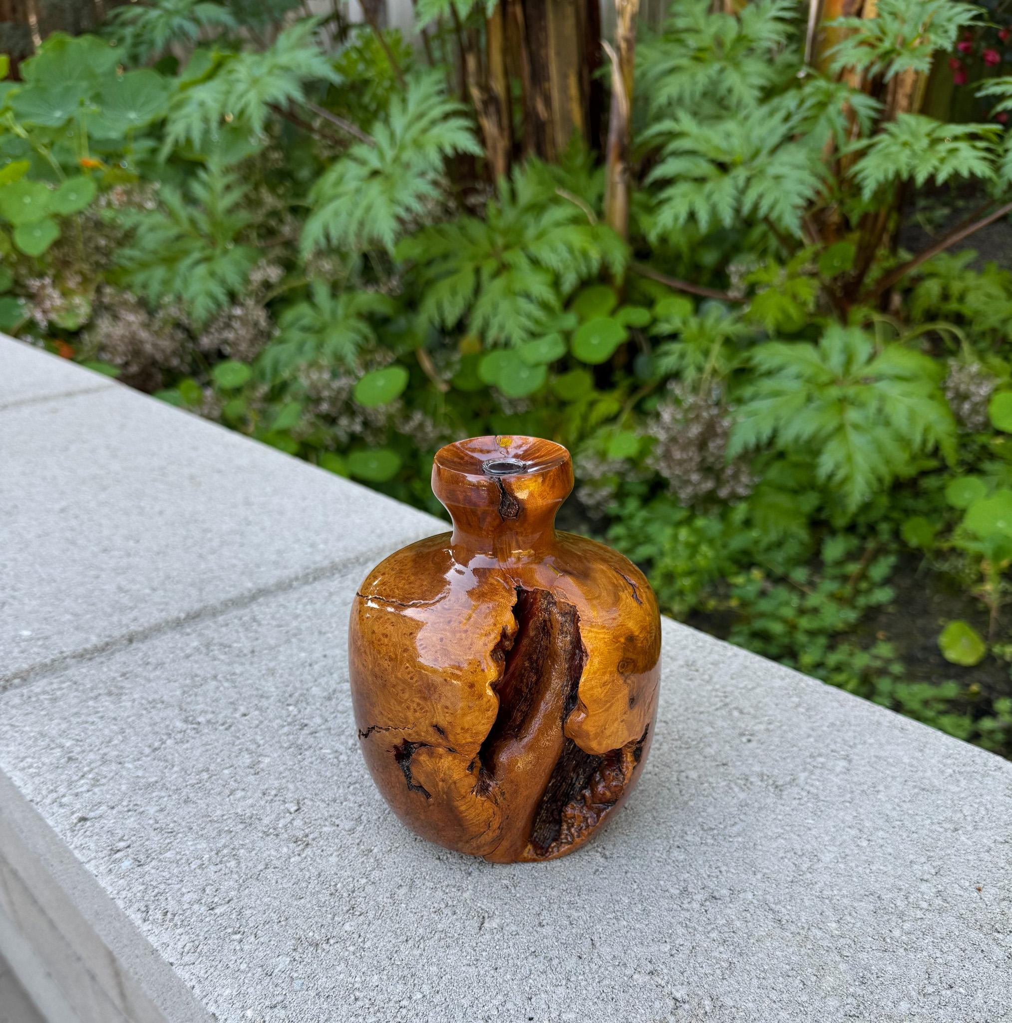 Vaso in legno di radica tornito lavorato a mano, 20° secolo in vendita 11