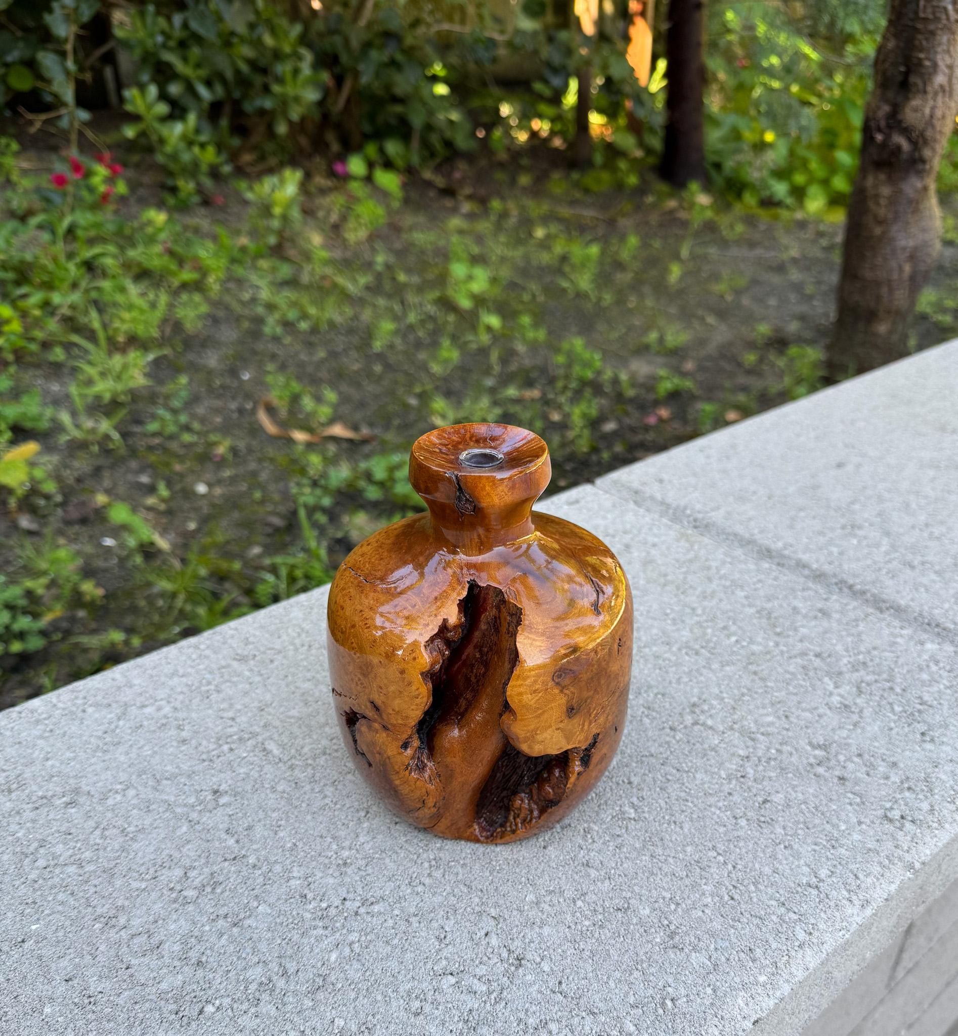 Vaso in legno di radica tornito lavorato a mano, 20° secolo in vendita 2