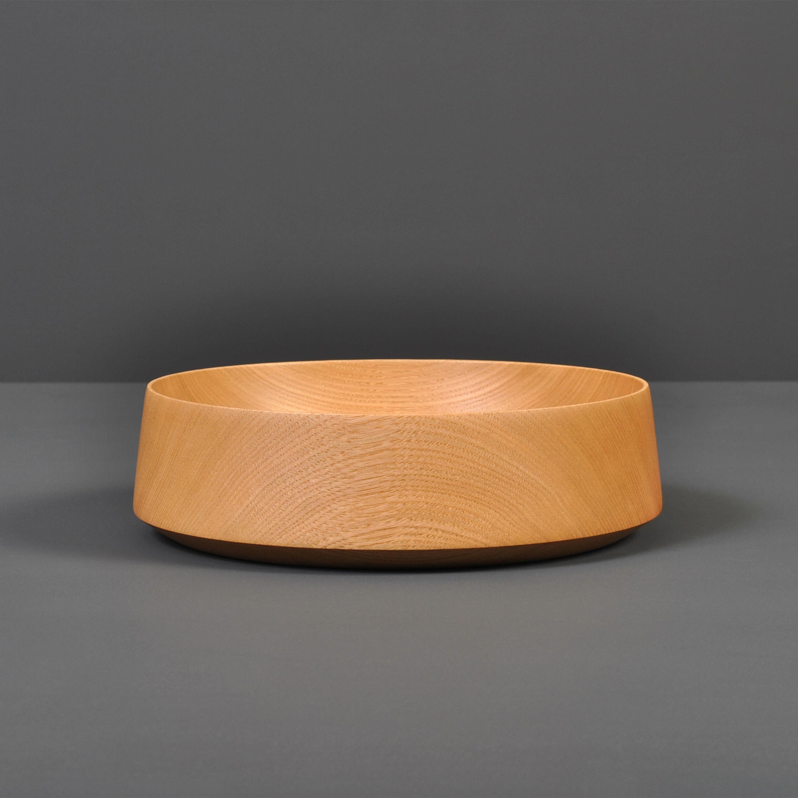 Fine traditionally hand-crafted and turned Chestnut platter - bowl. These are handmade to the very best quality in London.
Finished in food safe oils.
A beautiful piece of handmade contemporary design with a technique that dates back millennia. This