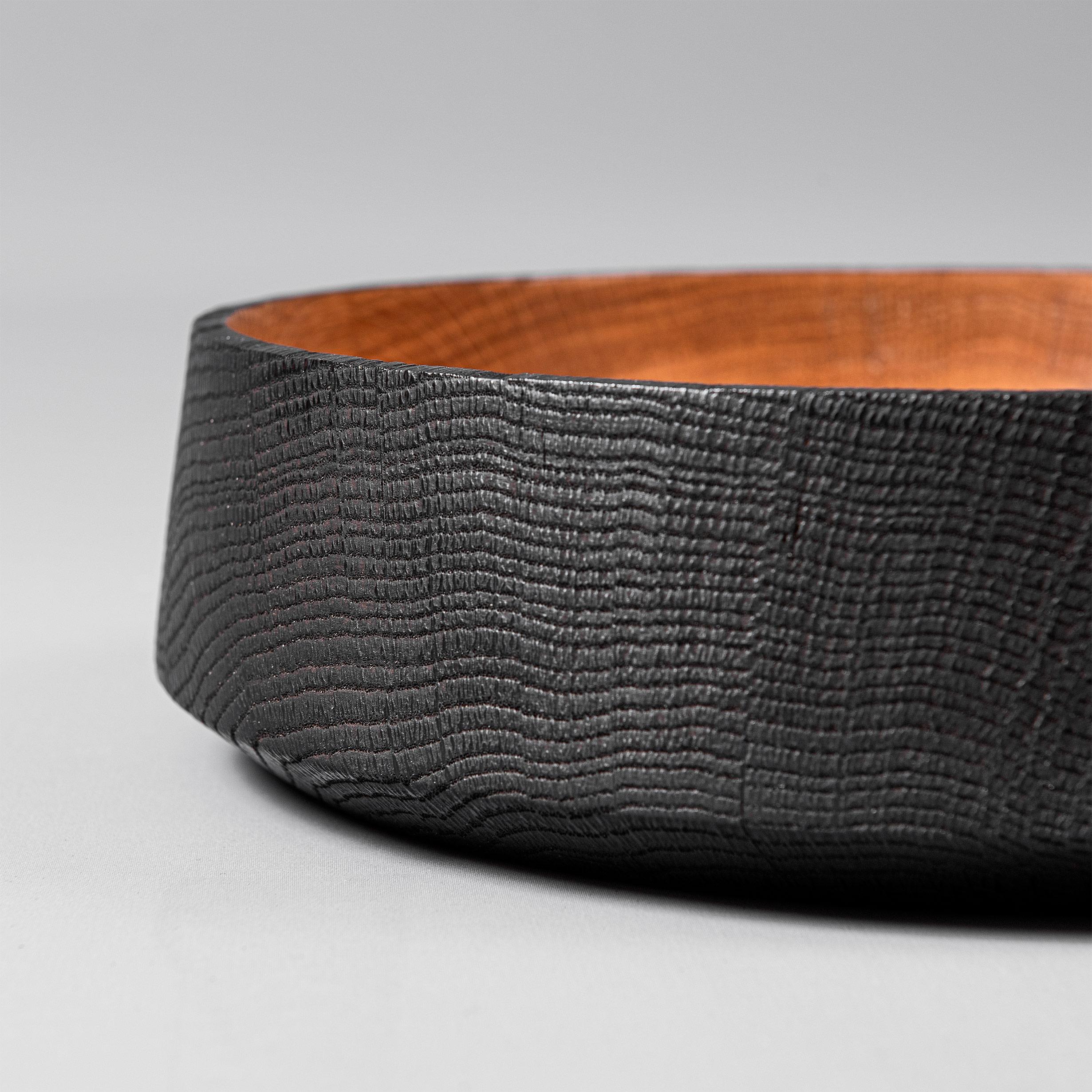 Fine traditionally hand-crafted and turned Oak half Japanese Yakisugi platter - bowl. These unique pieces are handmade to the very best quality in London using traditional techniques.
Finished in food safe oil.
A beautiful piece of handmade