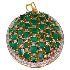 Handcrafted Turtle Back Emerald Pendant in 14kt Gold