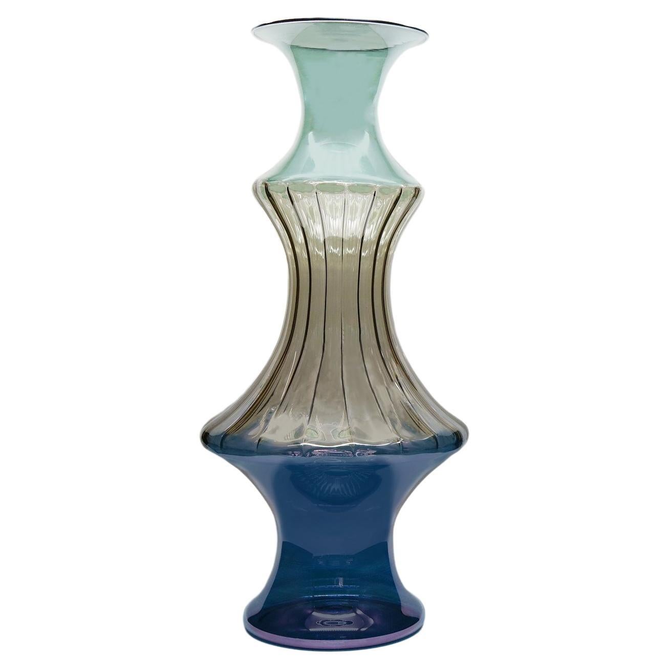 vaso artigianale, Madame Large, colore blu e verde, kanz architetti in vendita