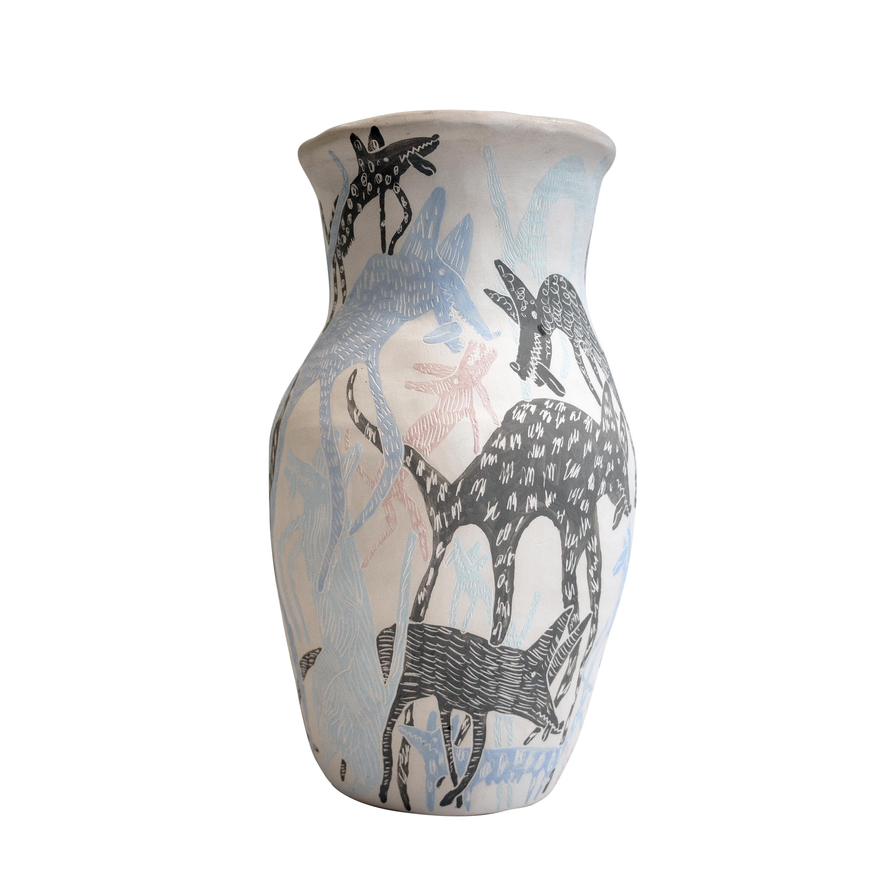 Artisanat Vase artisanal « Stray Dogs » par « Love and Beauty », Espagne, 2022