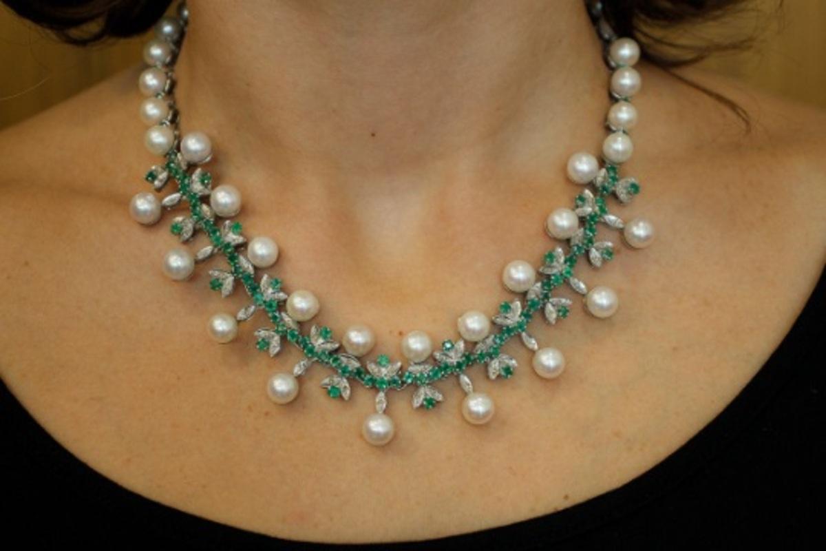 Mixed Cut Handcrafted Vintage Necklace Diamonds, Emeralds, Pearls, 14 Karat White Gold