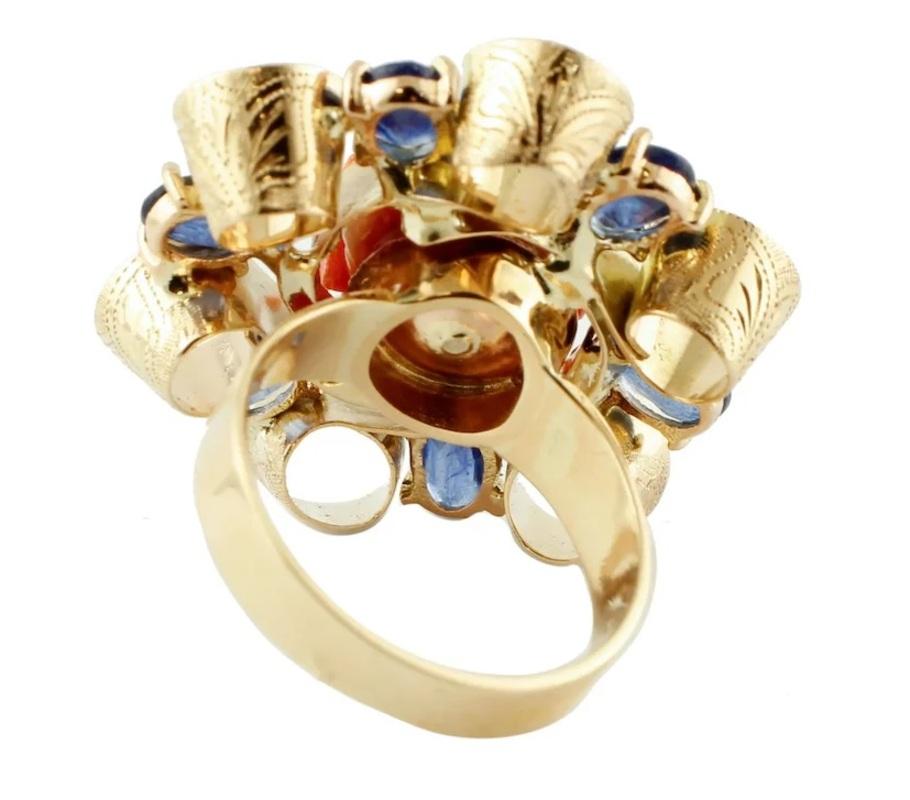 Retro Handcrafted Vintage Ring Blue Sapphires, Elatius Coral, 14 Karat Yellow Gold For Sale
