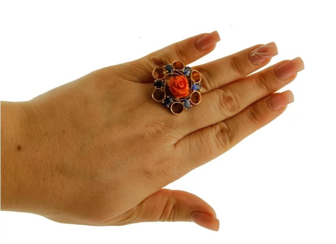 Handcrafted Vintage Ring Blue Sapphires, Elatius Coral, 14 Karat Yellow Gold In Good Condition For Sale In Marcianise, Marcianise (CE)