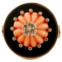 Handgefertigter Vintage-Ring aus Roségold mit Onyx, Koralle, Diamanten