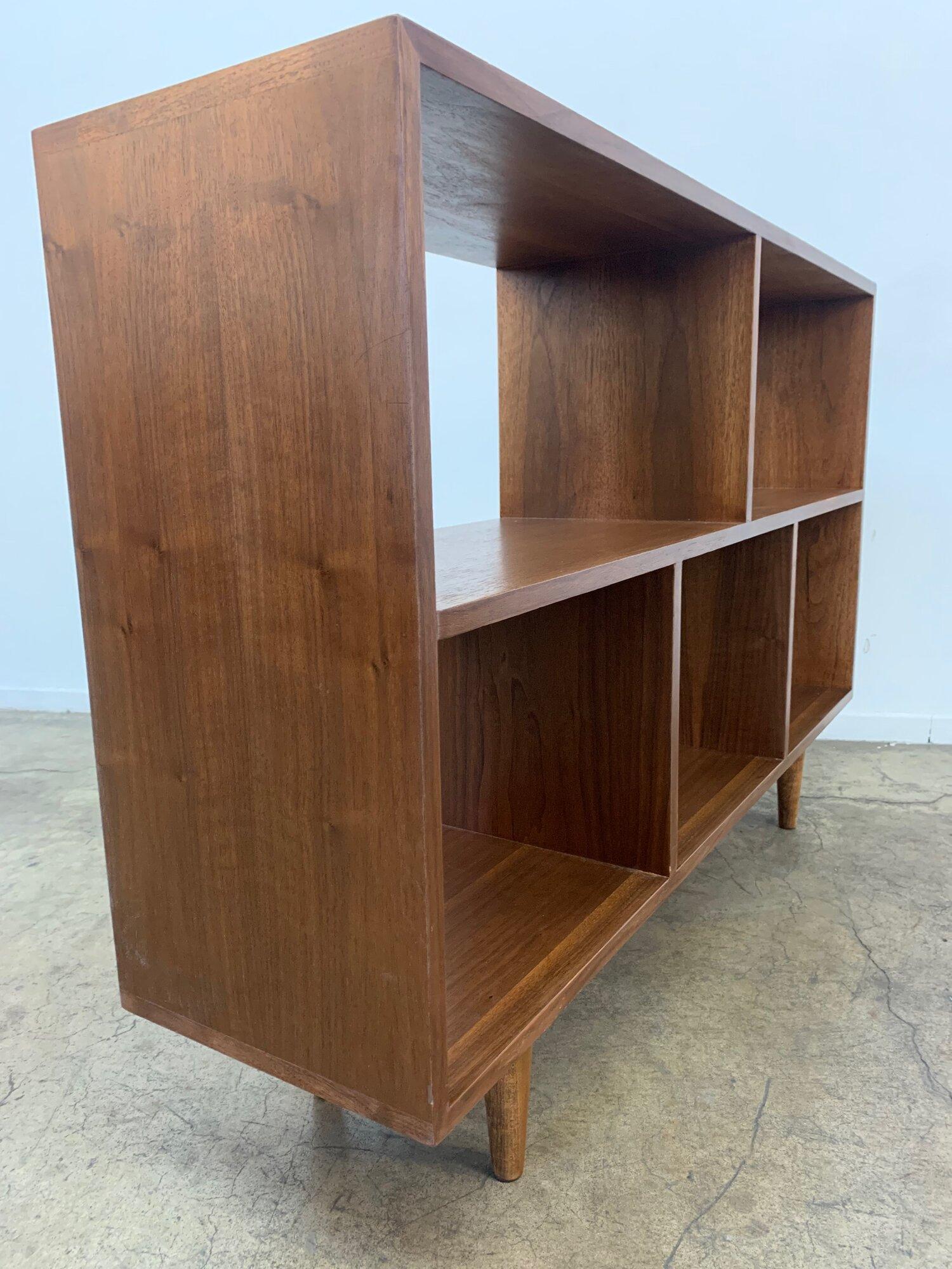 Handcrafted walnut bookcase #1 For Sale 9