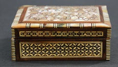 Mosaik-Einlegearbeiten im maurischen Stil, Moos