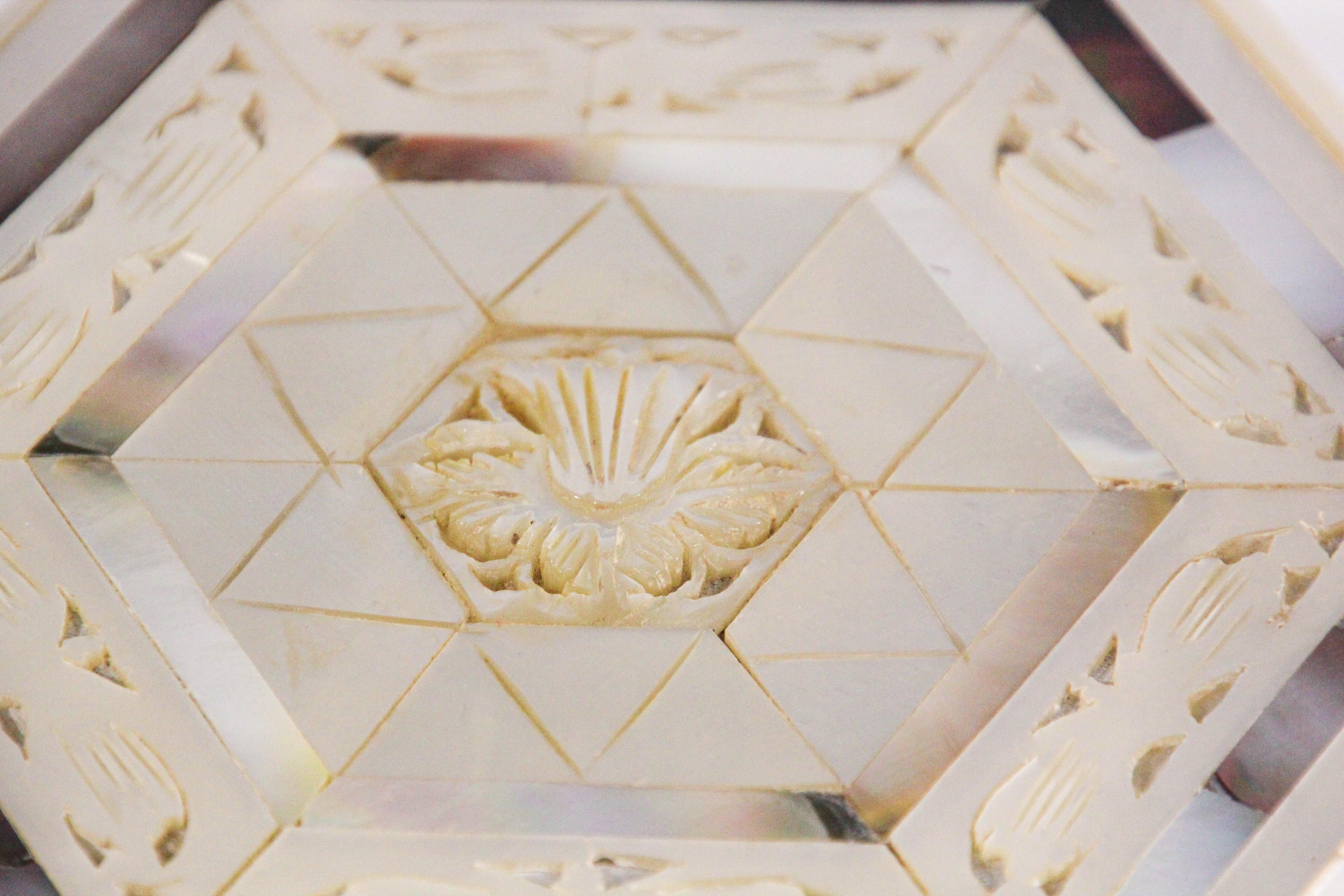 Handcrafted White Mother of Pearl Inlaid Moorish Octagonal Box For Sale 2
