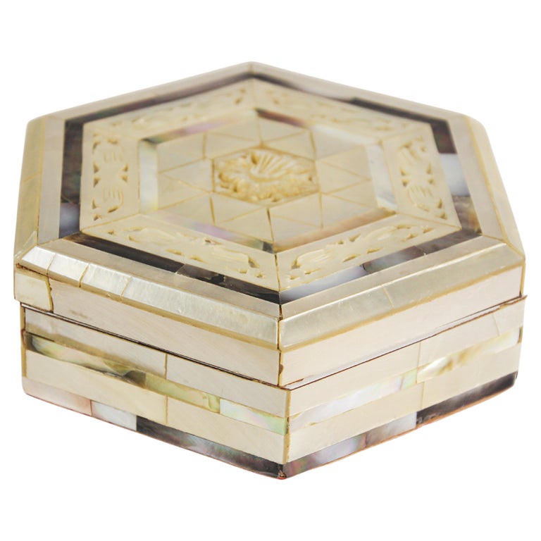 Handcrafted White Mother of Pearl Inlaid Moorish Octagonal Box For Sale ...