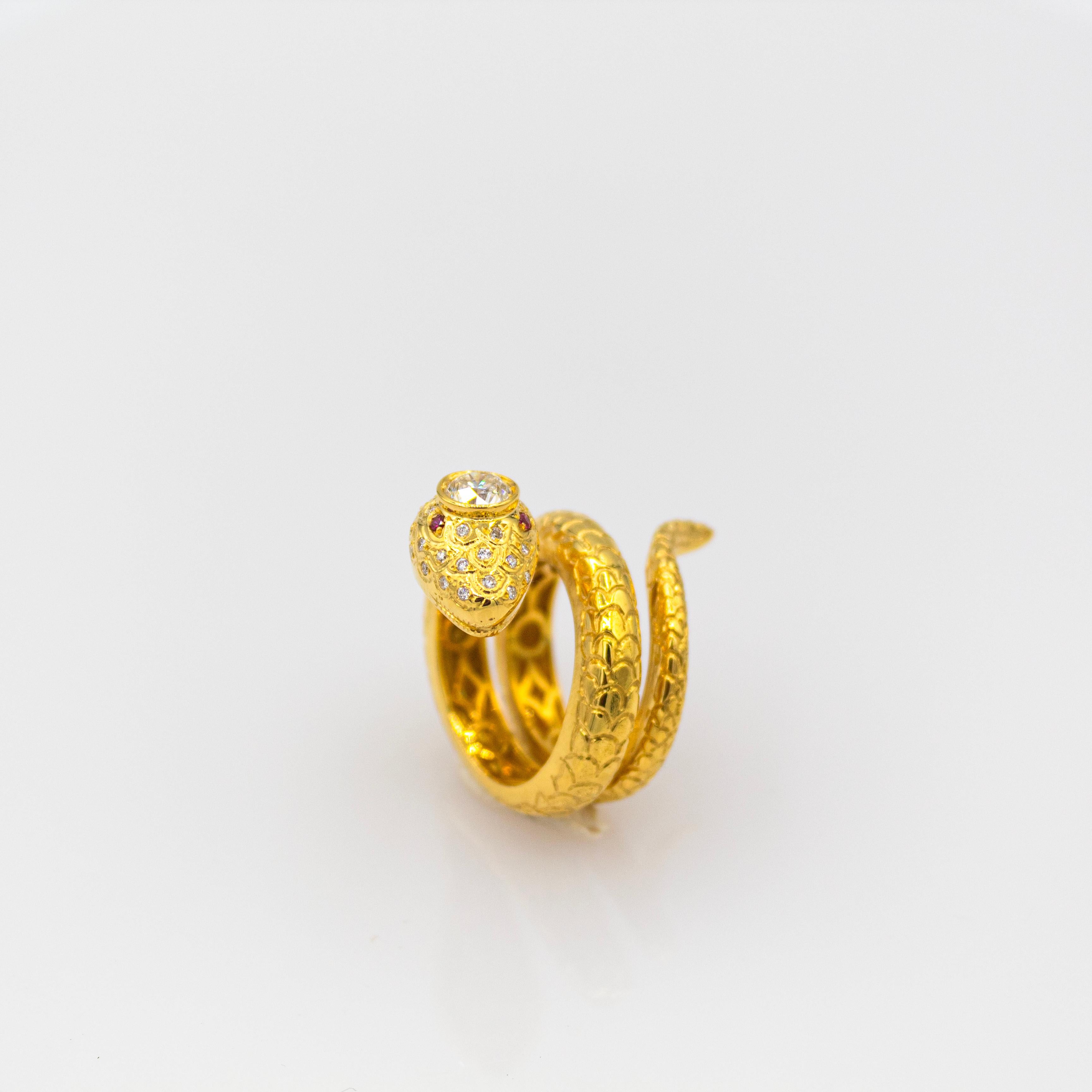 Handcrafted White Old European Cut Diamond Ruby Yellow Gold Cocktail Snake Ring In New Condition In Naples, IT