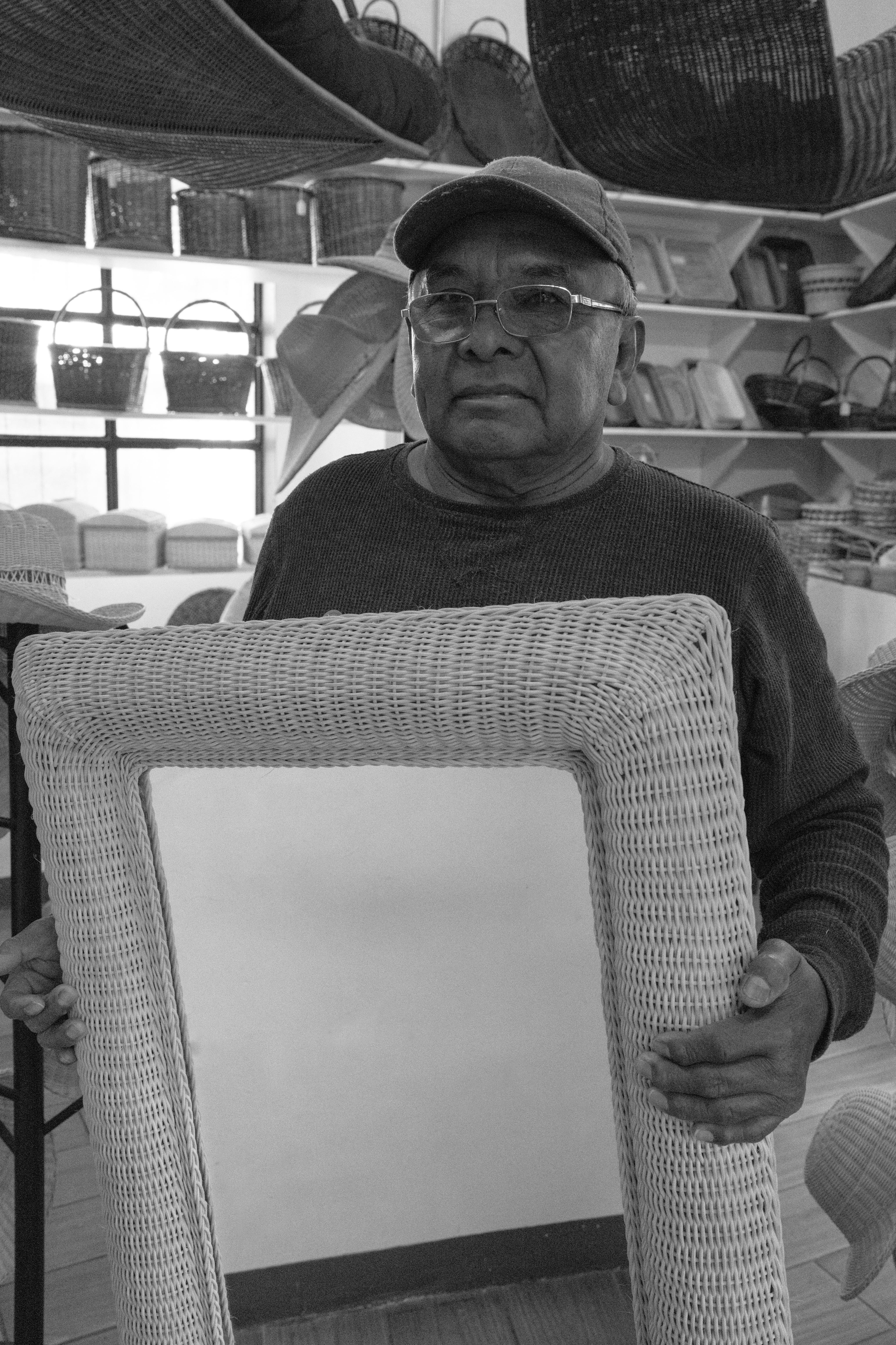 Panier à fruits décoratif en osier tressé à la main Folk Art Mexico Hand-Woven Rattan en vente 3