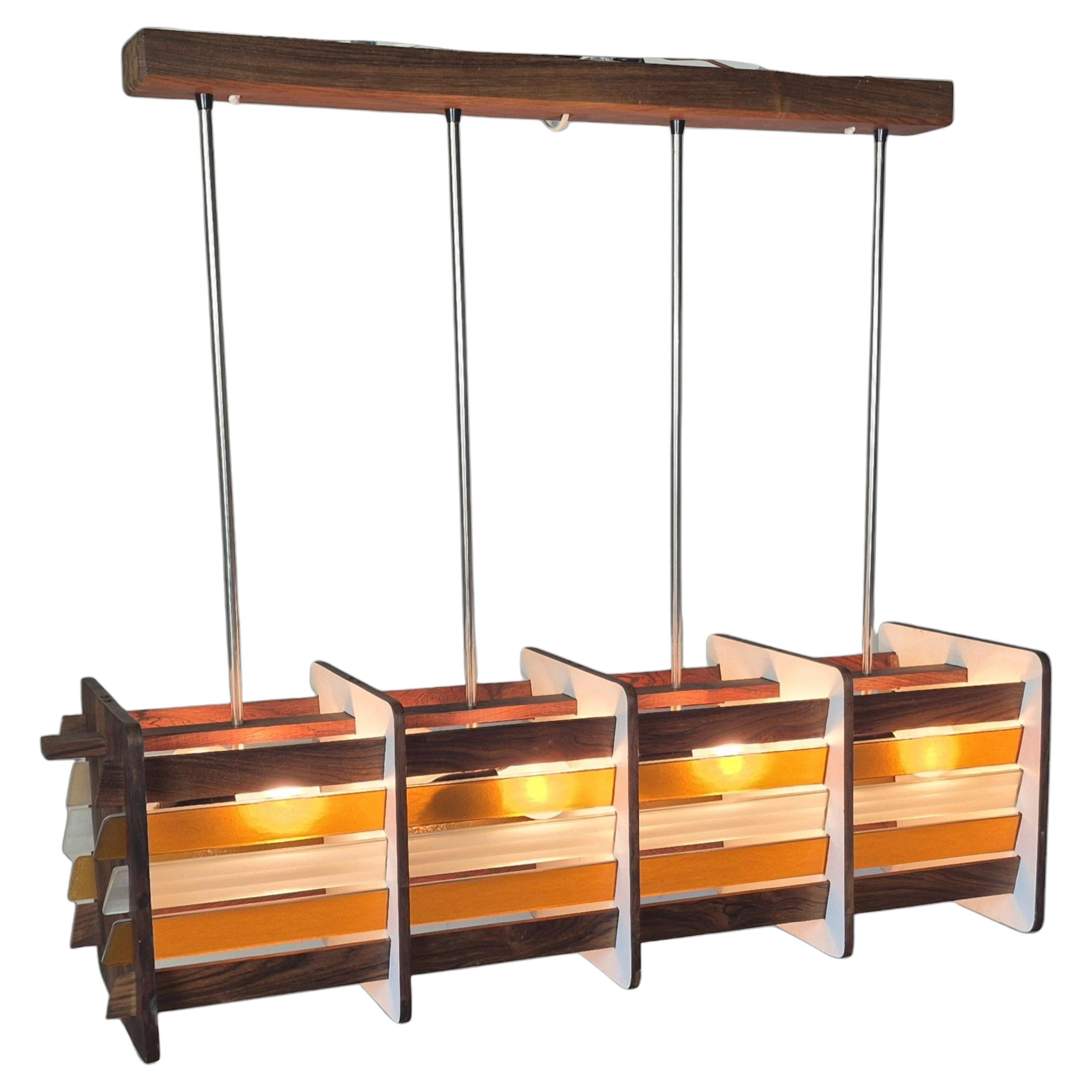 Lampadario in legno e vetro lavorato a mano, Wood 1960