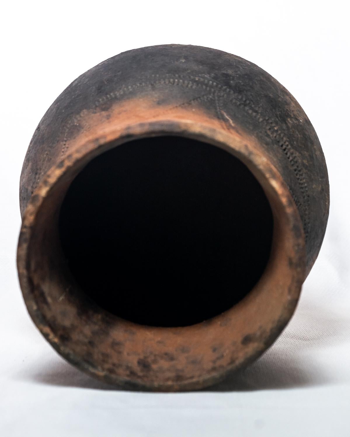 Handcrafted Wood-Ash Fired Clay Vase In Good Condition For Sale In Jersey City, NJ
