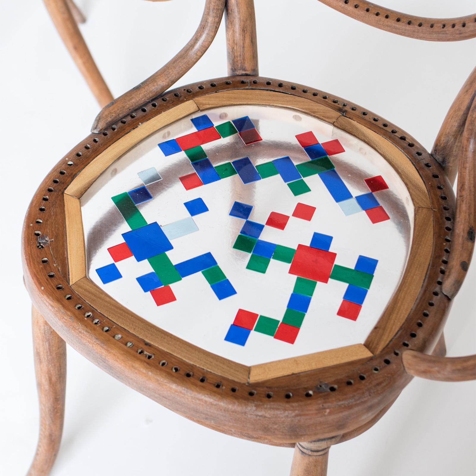Handgefertigte Thonet Bank aus Holz und Acryl von Hillsideout (Italienisch) im Angebot