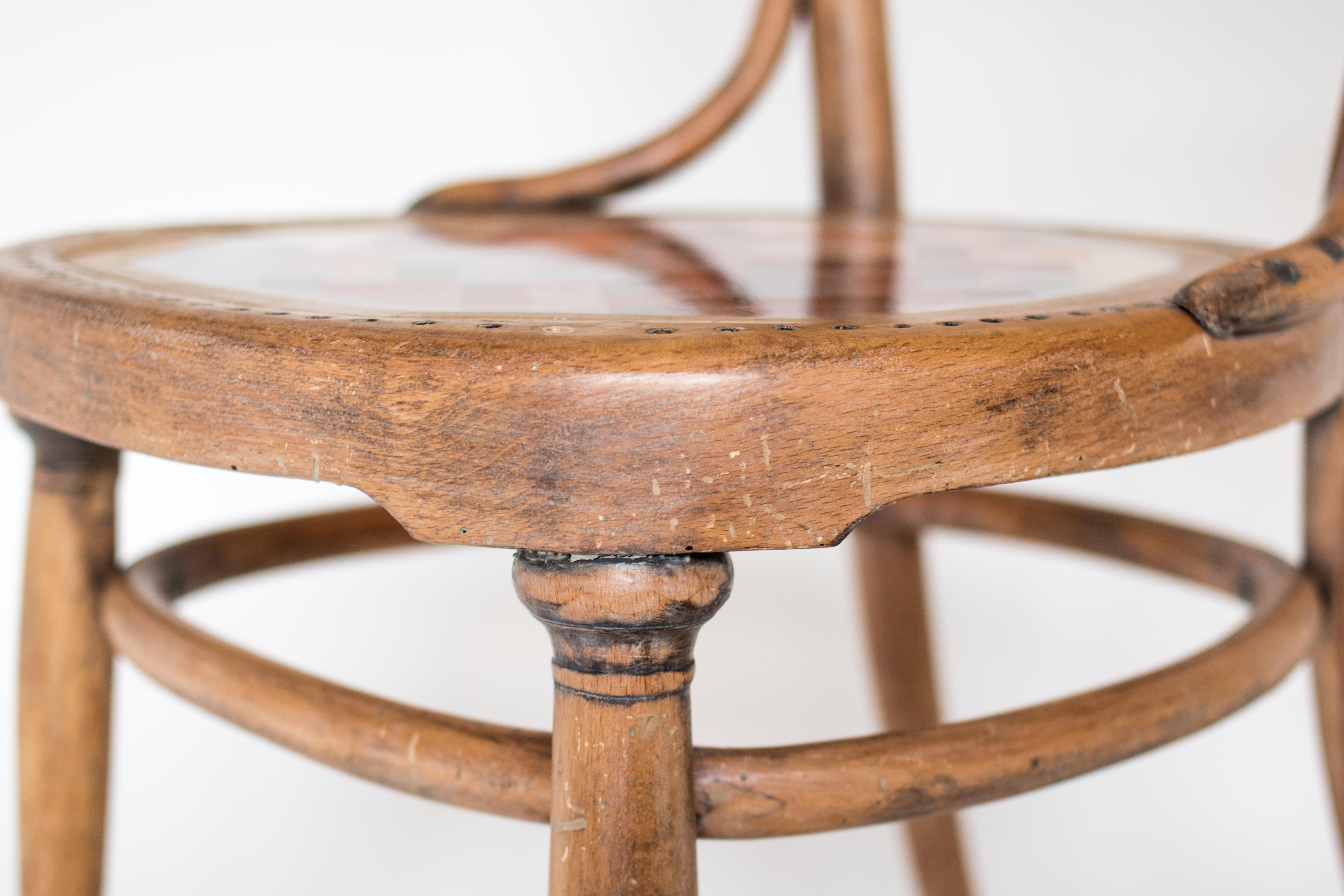 Handgefertigte Thonet Bank aus Holz und Acryl von Hillsideout im Zustand „Neu“ im Angebot in Milan, IT