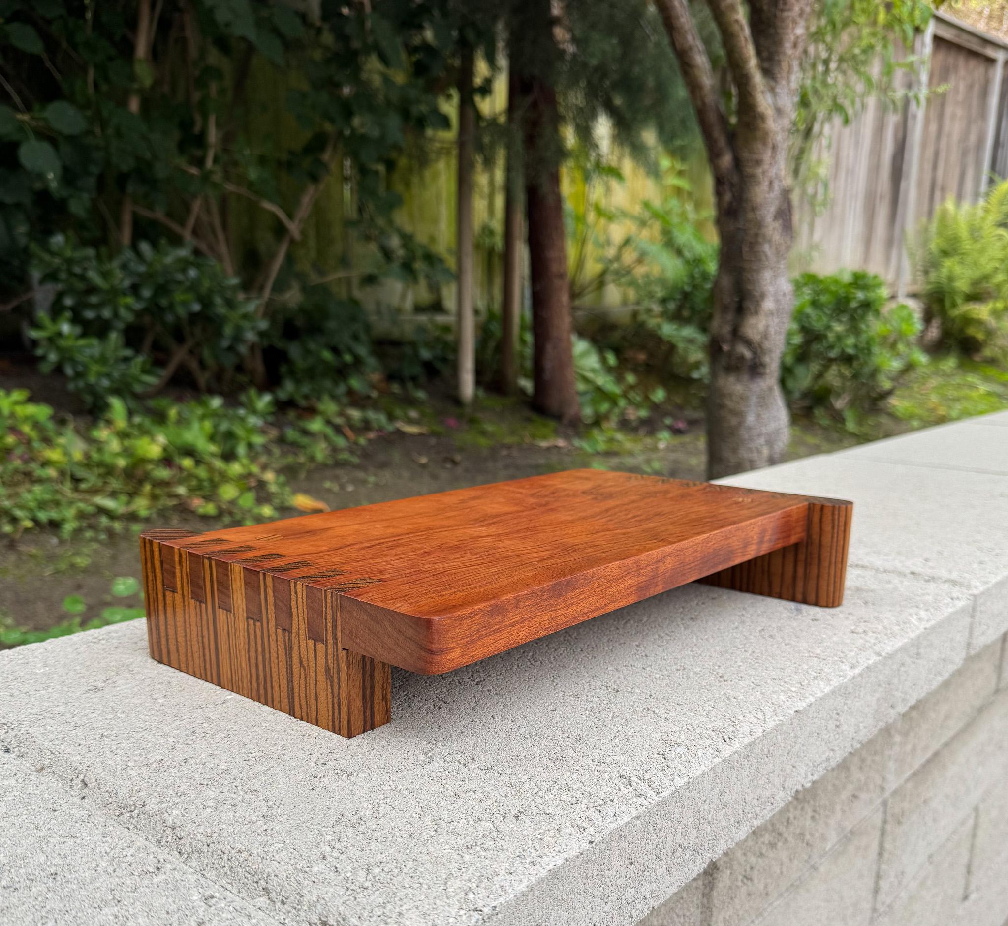 Américain Planche à découper / plateau en Wood artisanal.  20ème siècle en vente