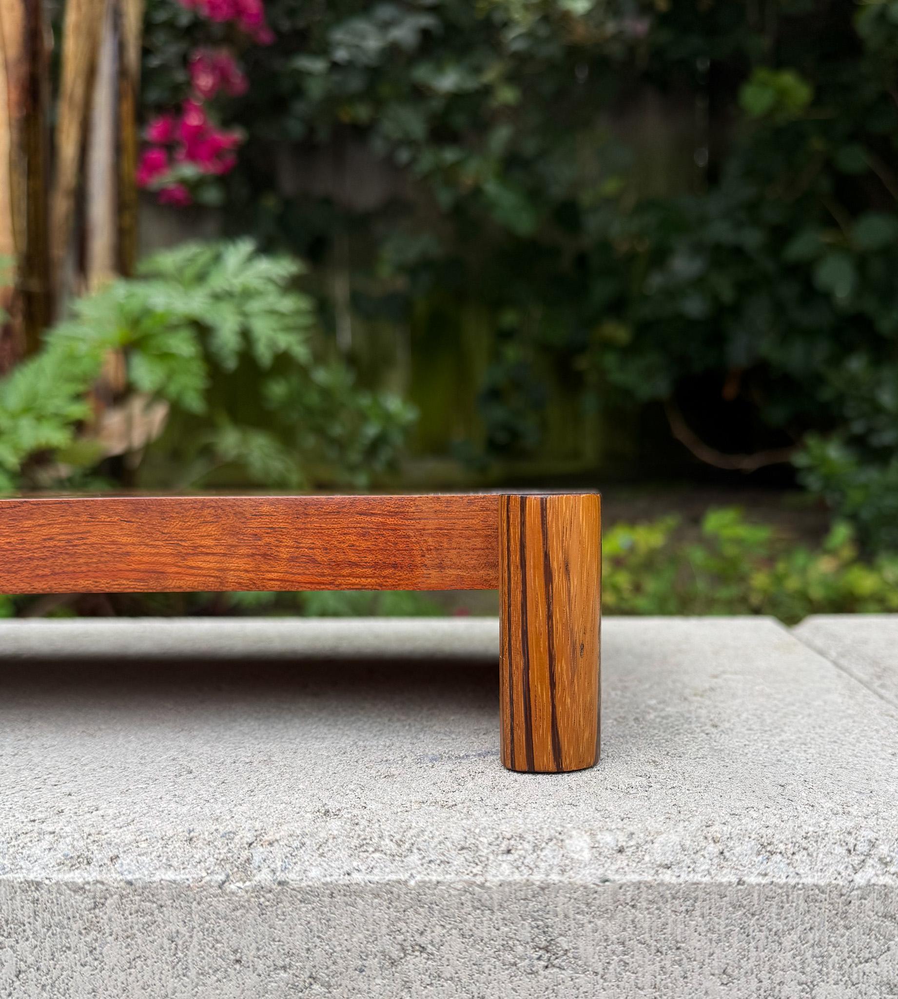 Planche à découper / plateau en Wood artisanal.  20ème siècle Bon état - En vente à San Juan Capistrano, CA