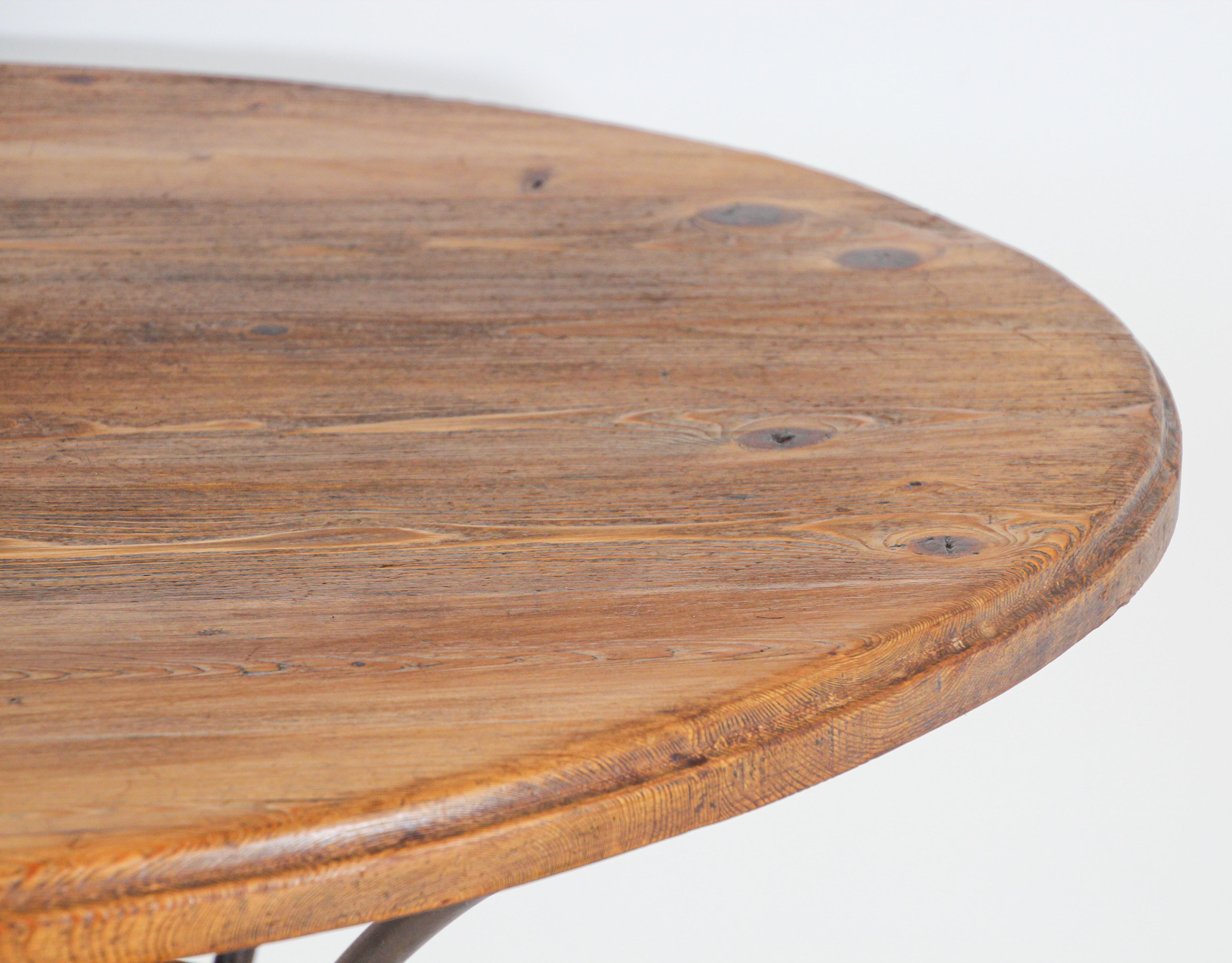 Handcrafted Wood Top Bar Höhe Tisch mit Schmiedeeisen geschmiedet Basis im Zustand „Gut“ im Angebot in North Hollywood, CA