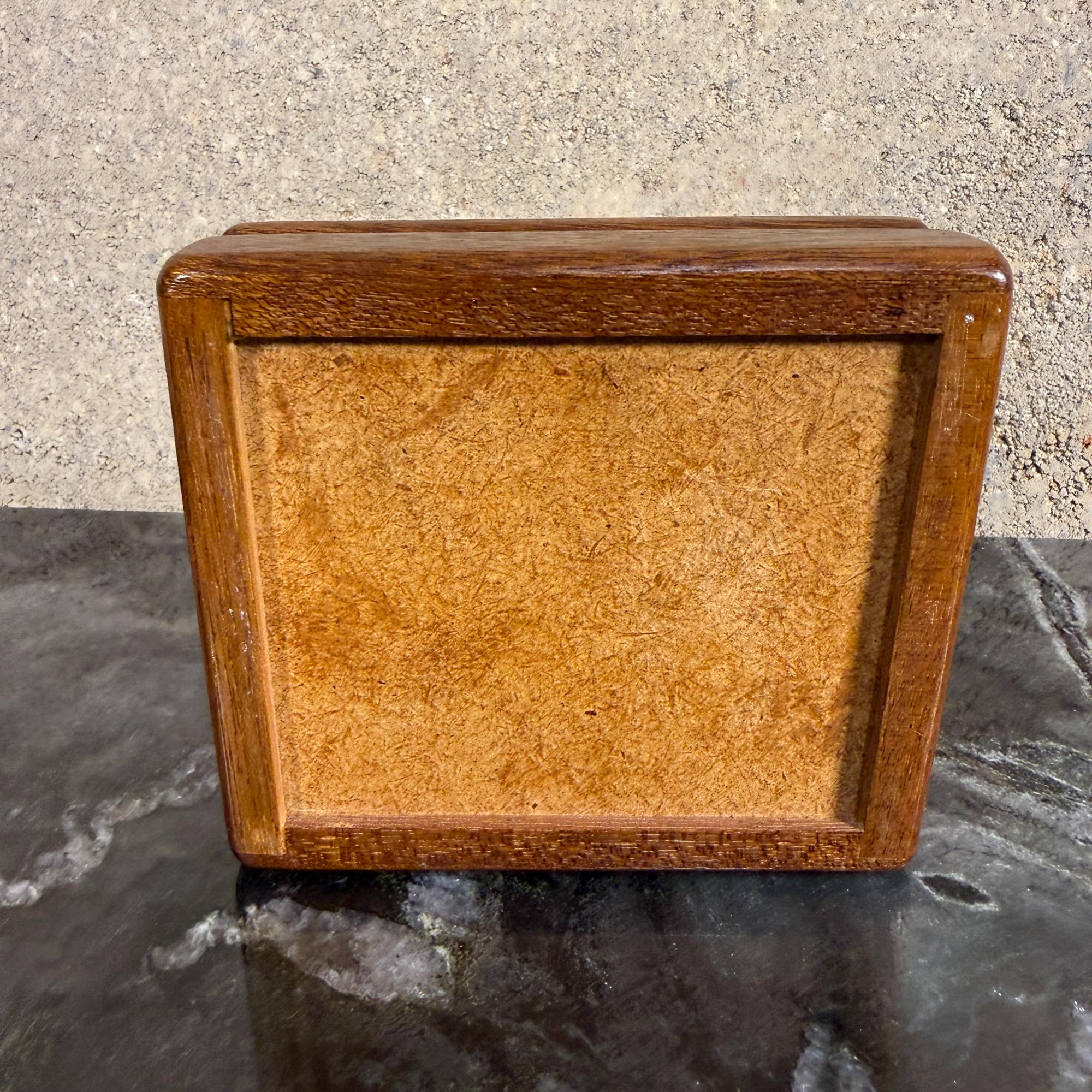 Boîte à bijoux en bois artisanale Studio A moderne organique en vente 1