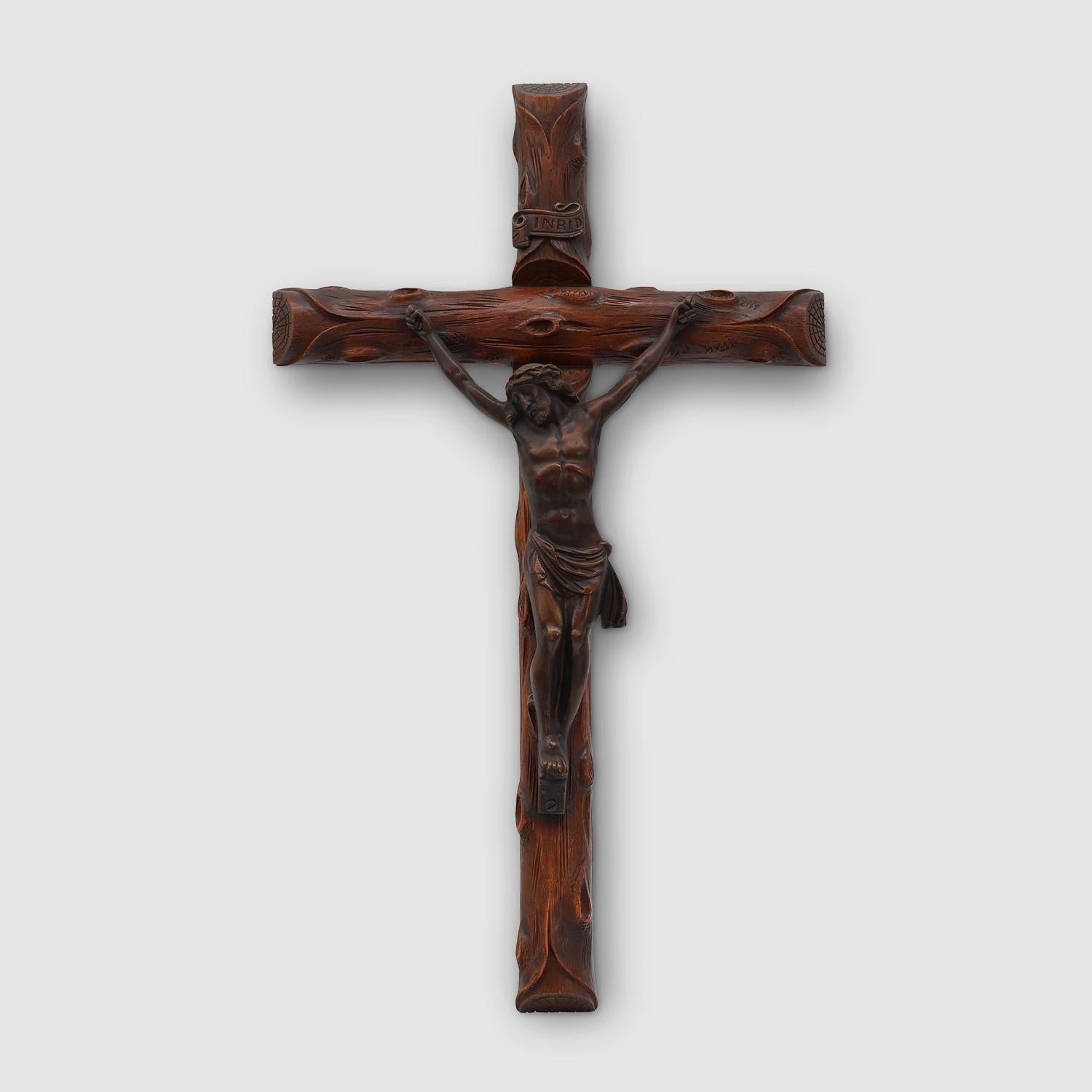 Belgique / 1920 / Crucifix / bois, bronze / Art déco

Magnifique crucifix Art déco en bois et en bronze, réalisé à la main, représentant une croix avec un Christ suspendu. 

Ce crucifix est une pièce intemporelle qui sert de rappel puissant de la