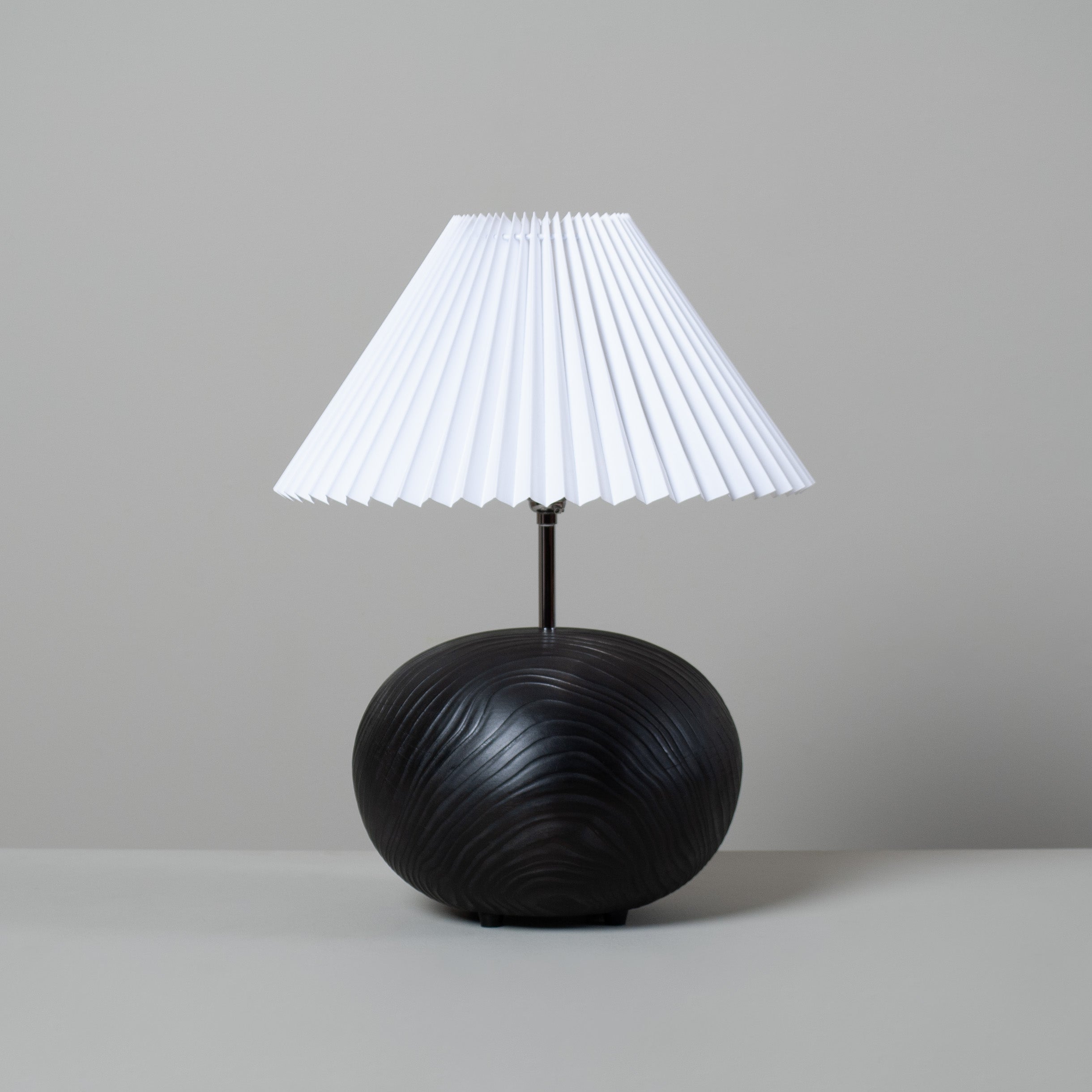 Handgefertigte Yakisugi-Lampe