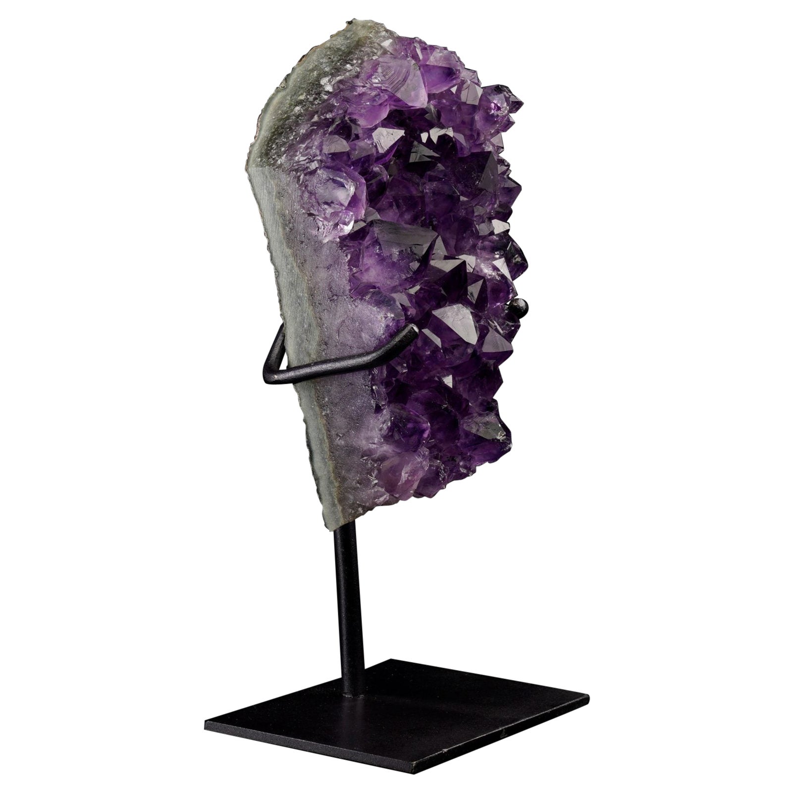 Hand‑Cut Amethyst Crystal on Custom Stand – Peaceful Home Décor Accent en vente