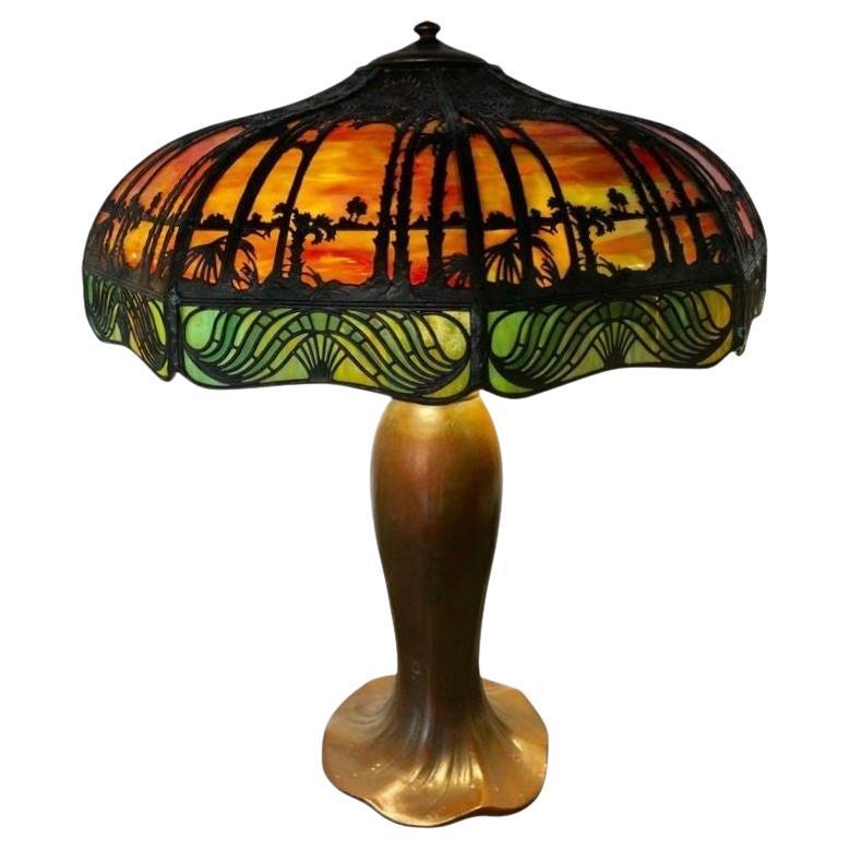 Handel Co, Arts and Crafts, lampe de table en forme de palmier, verre d'art, bronze, années 1900 en vente