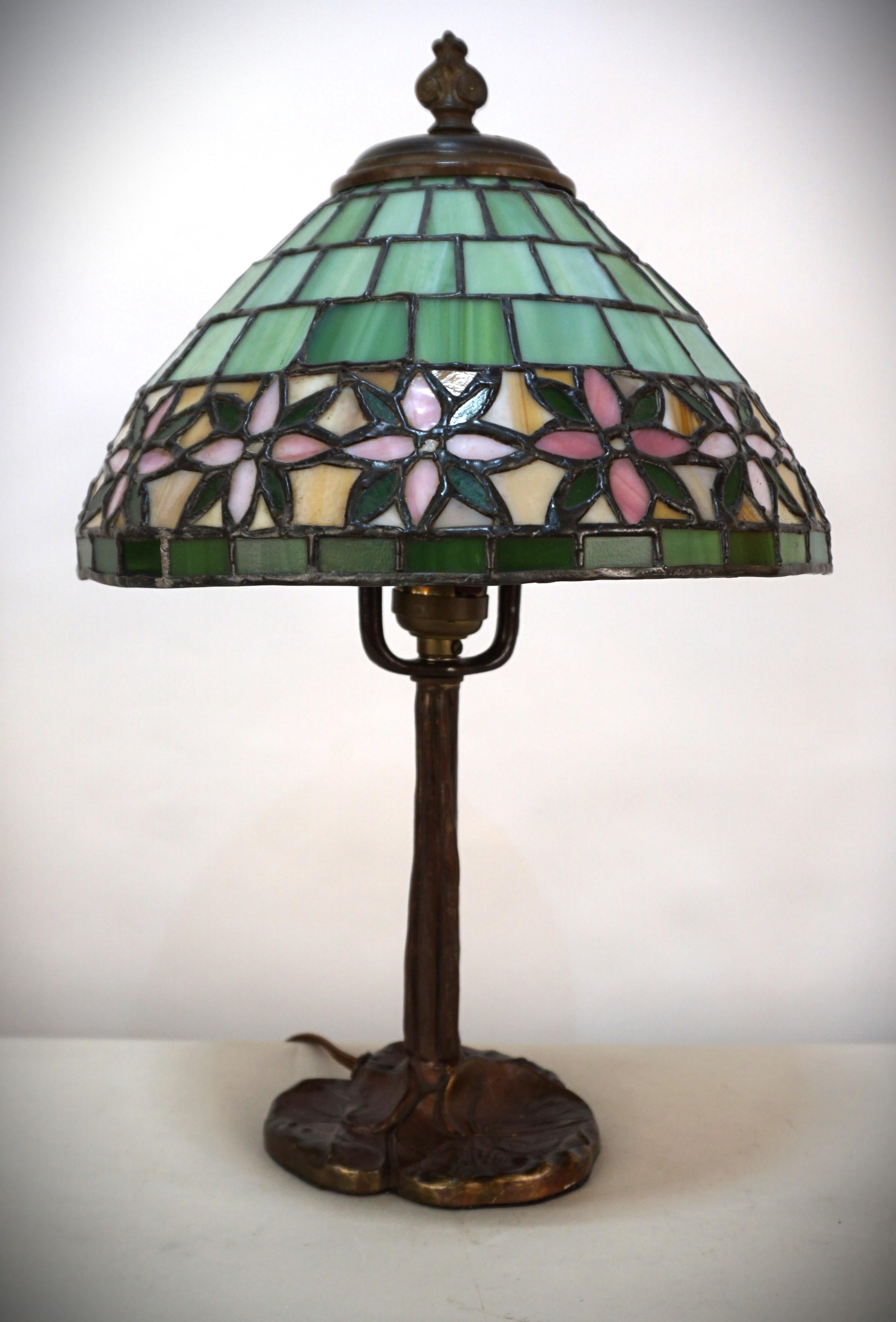 Handel Stained Glass Table Lamp For Sale 4