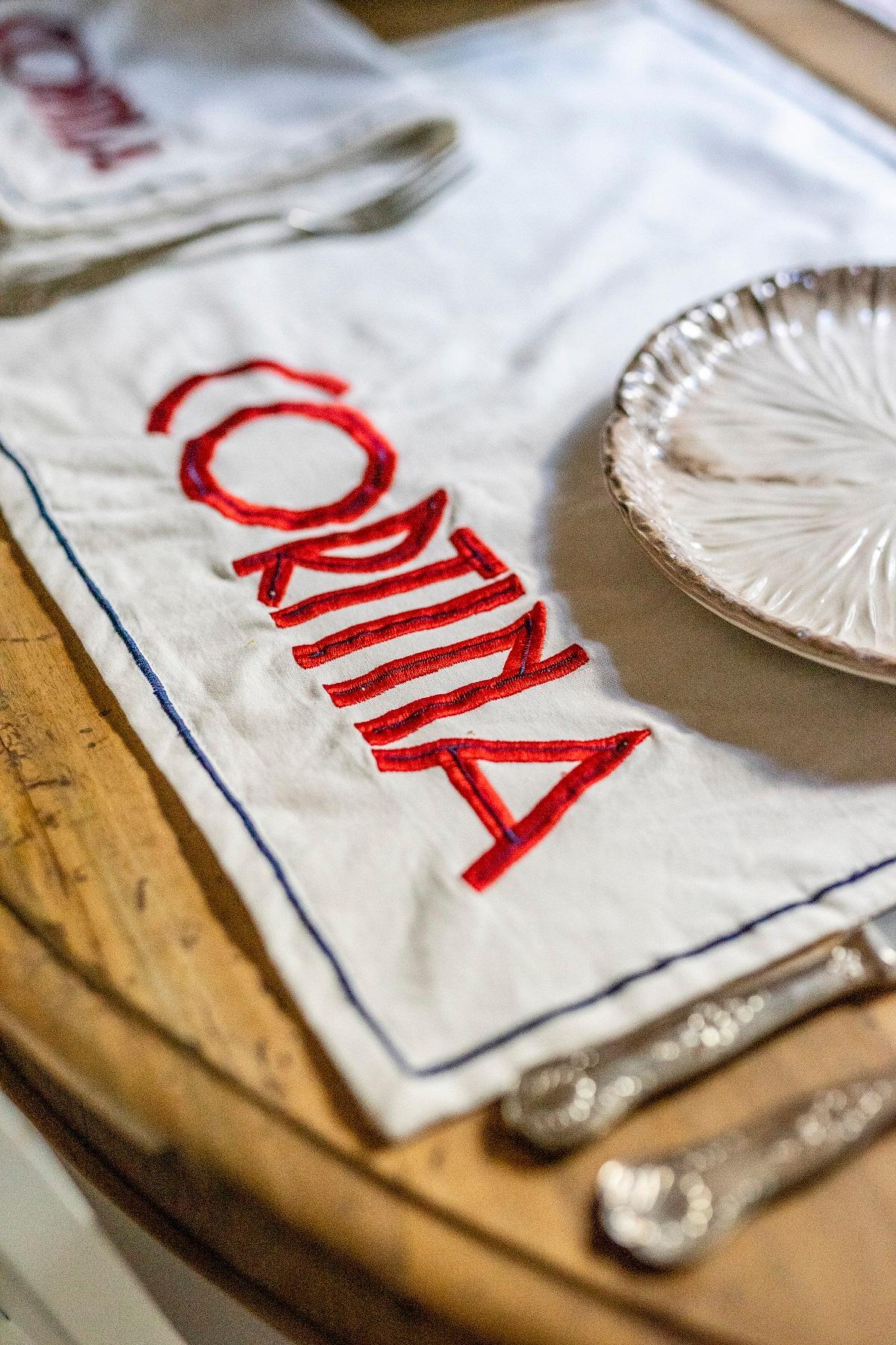 Modern Hand Embroidered Cortina Cotton Placemat and Napkin For Sale