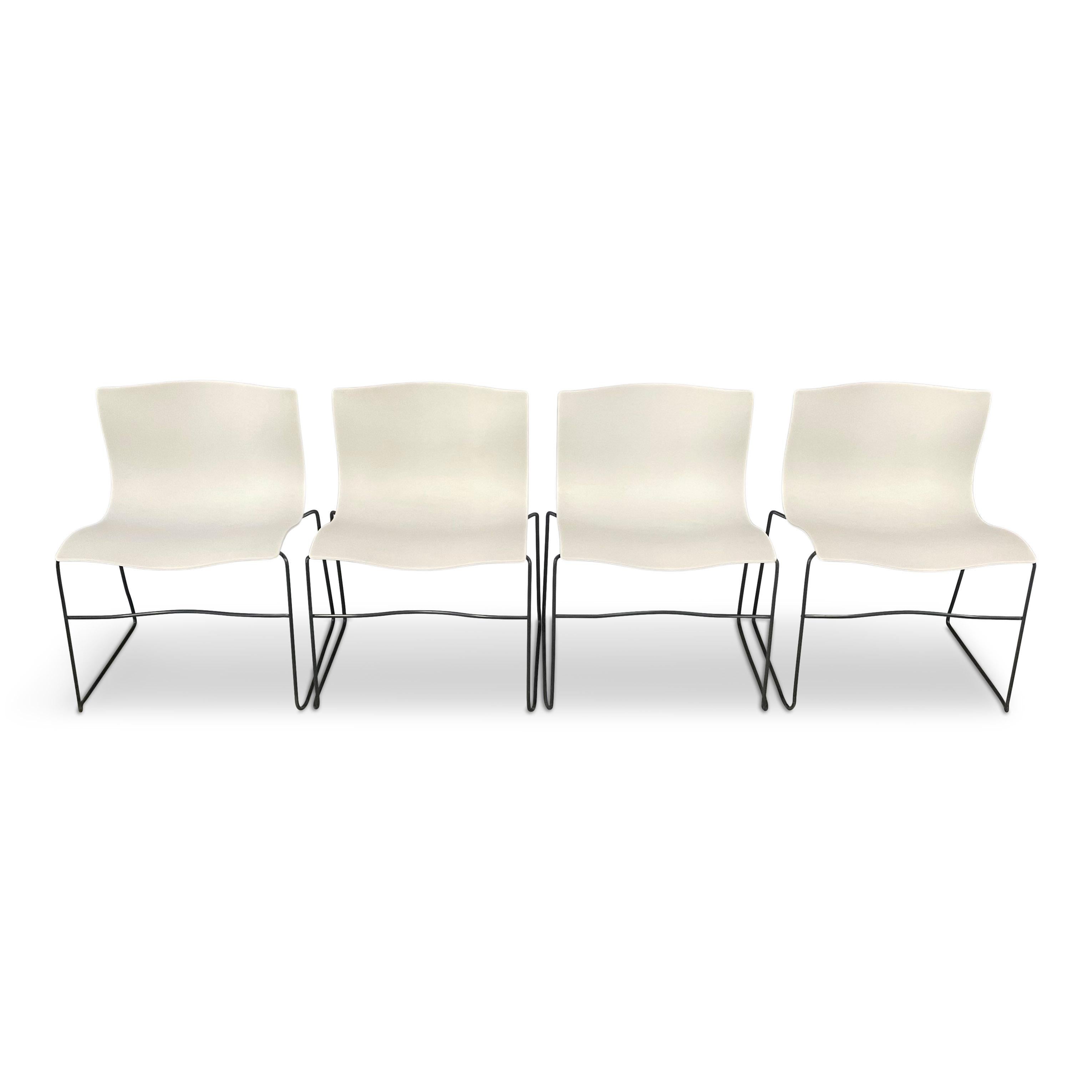 Postmoderne Paire de chaises Handkerchief blanches de Massimo Vignelli pour Knoll Post Modern en vente