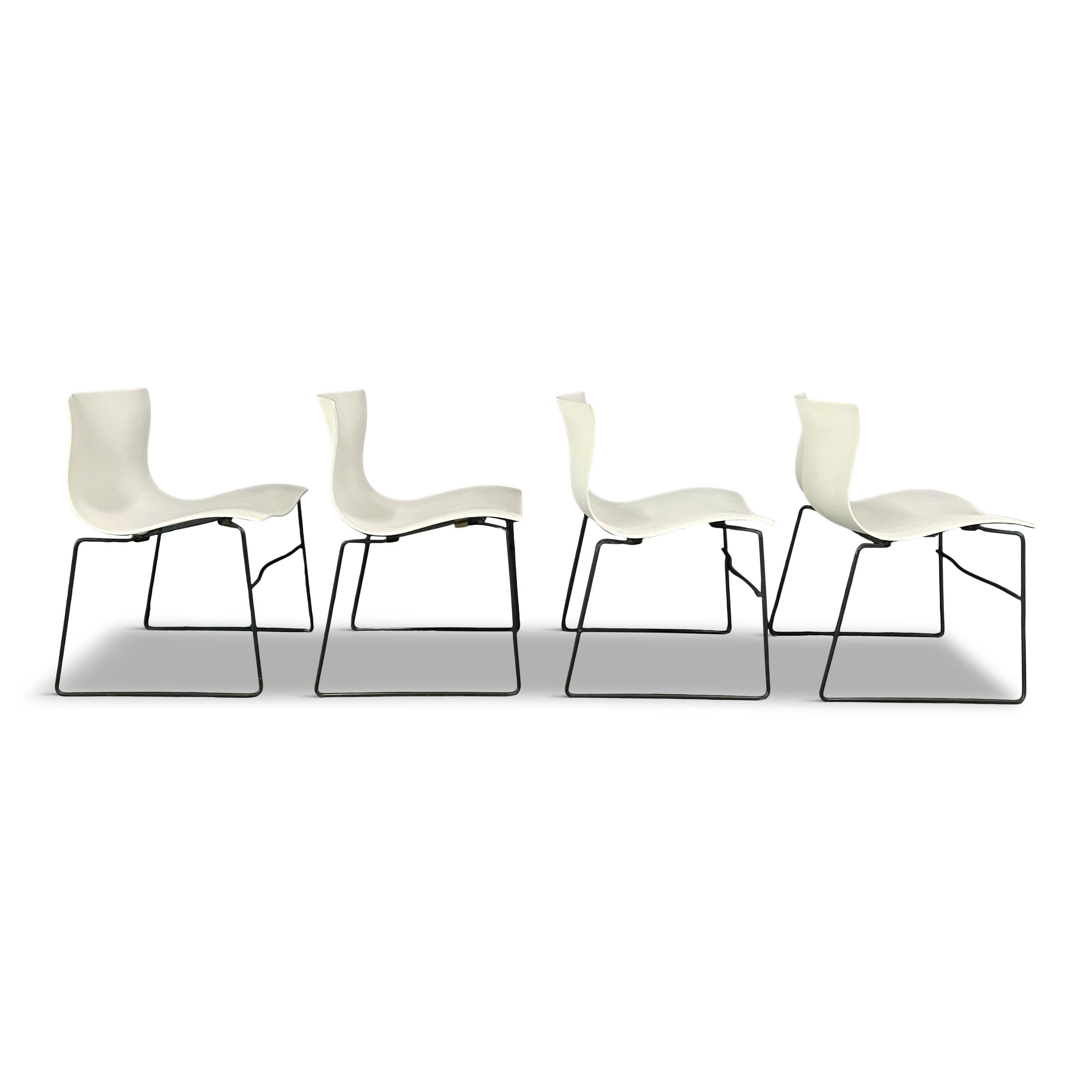 20ième siècle Paire de chaises Handkerchief blanches de Massimo Vignelli pour Knoll Post Modern en vente