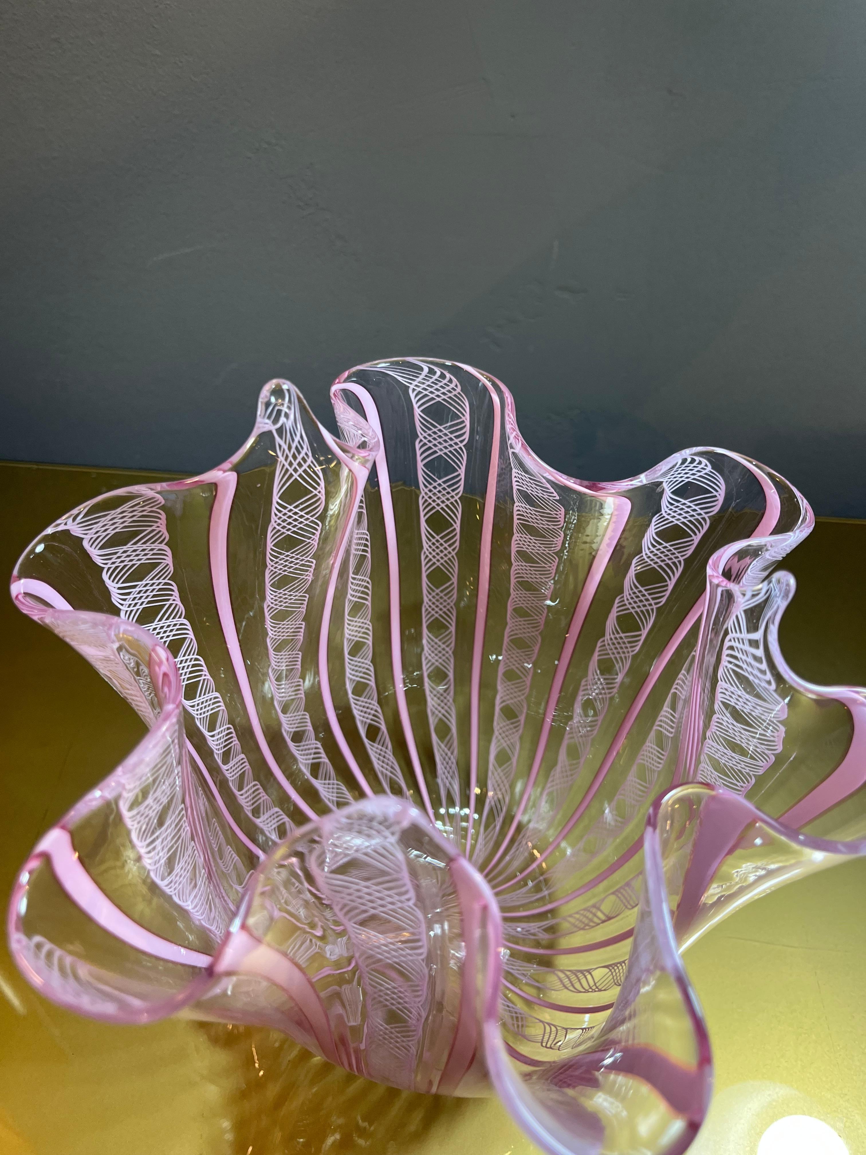 Vetro di Murano Handkerchief vase by Fulvio Biancon for Venini in vendita